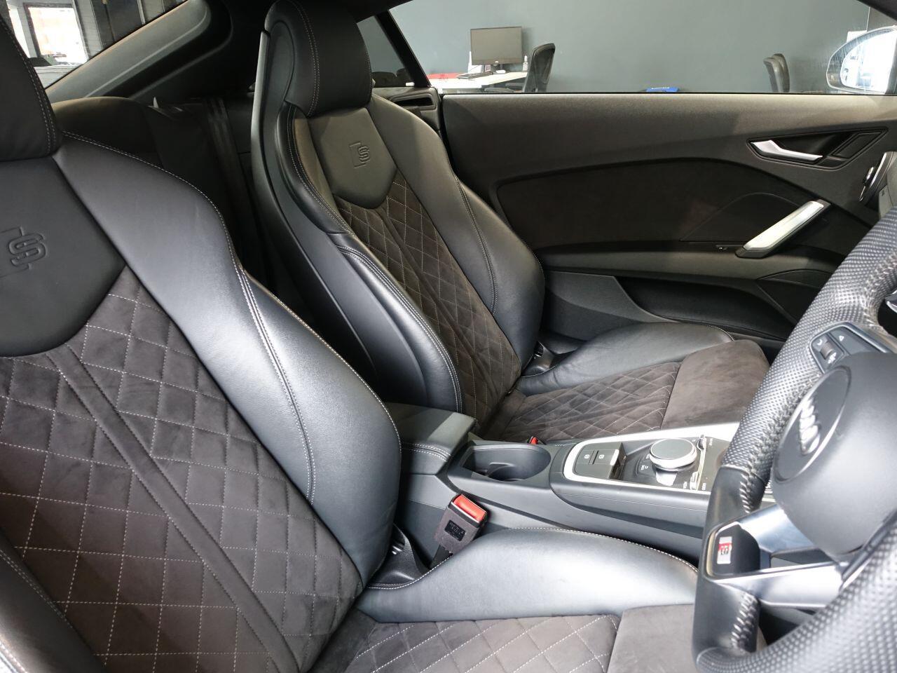 Audi TT - Image 13