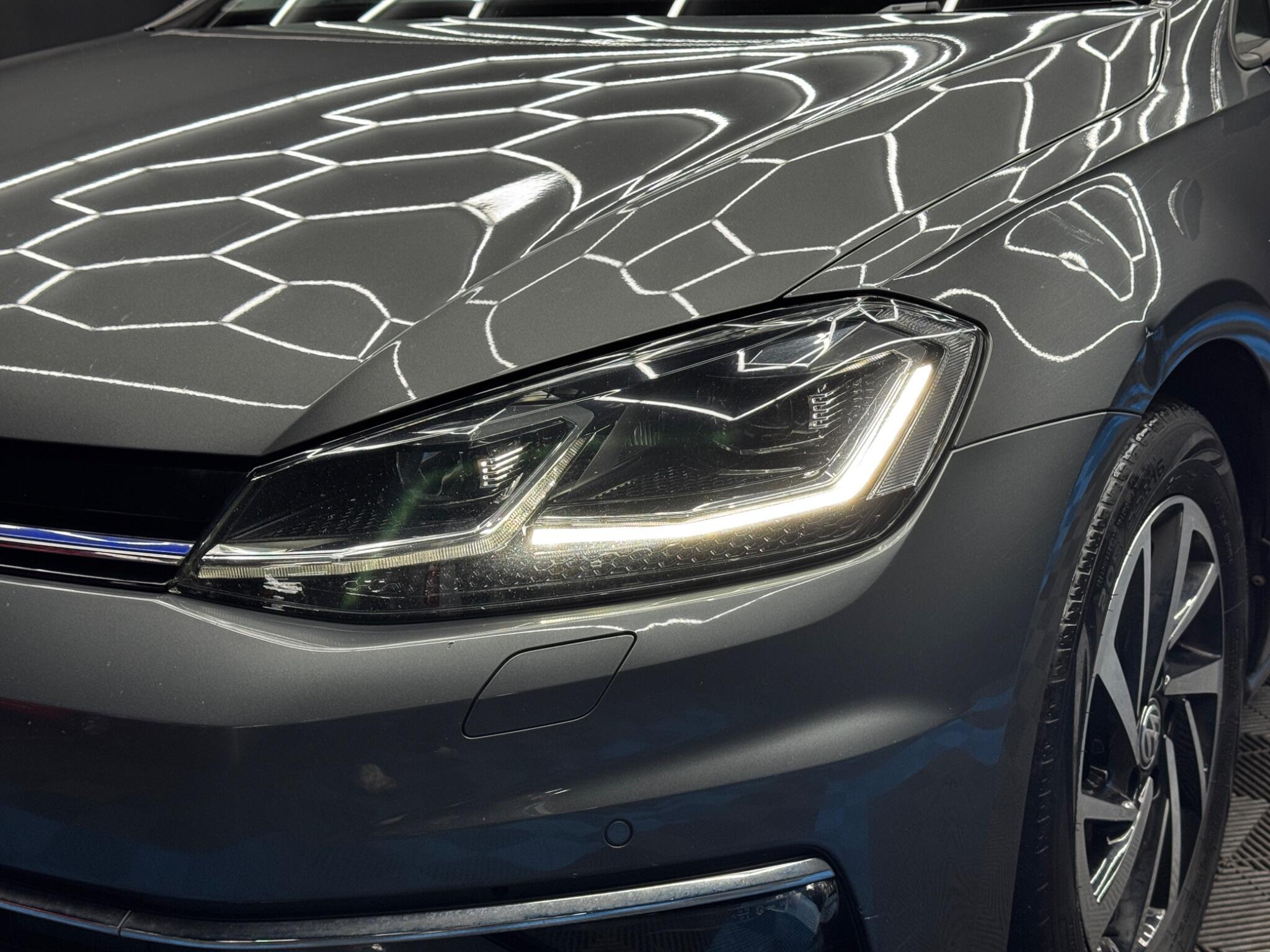 Volkswagen Golf - Image 46