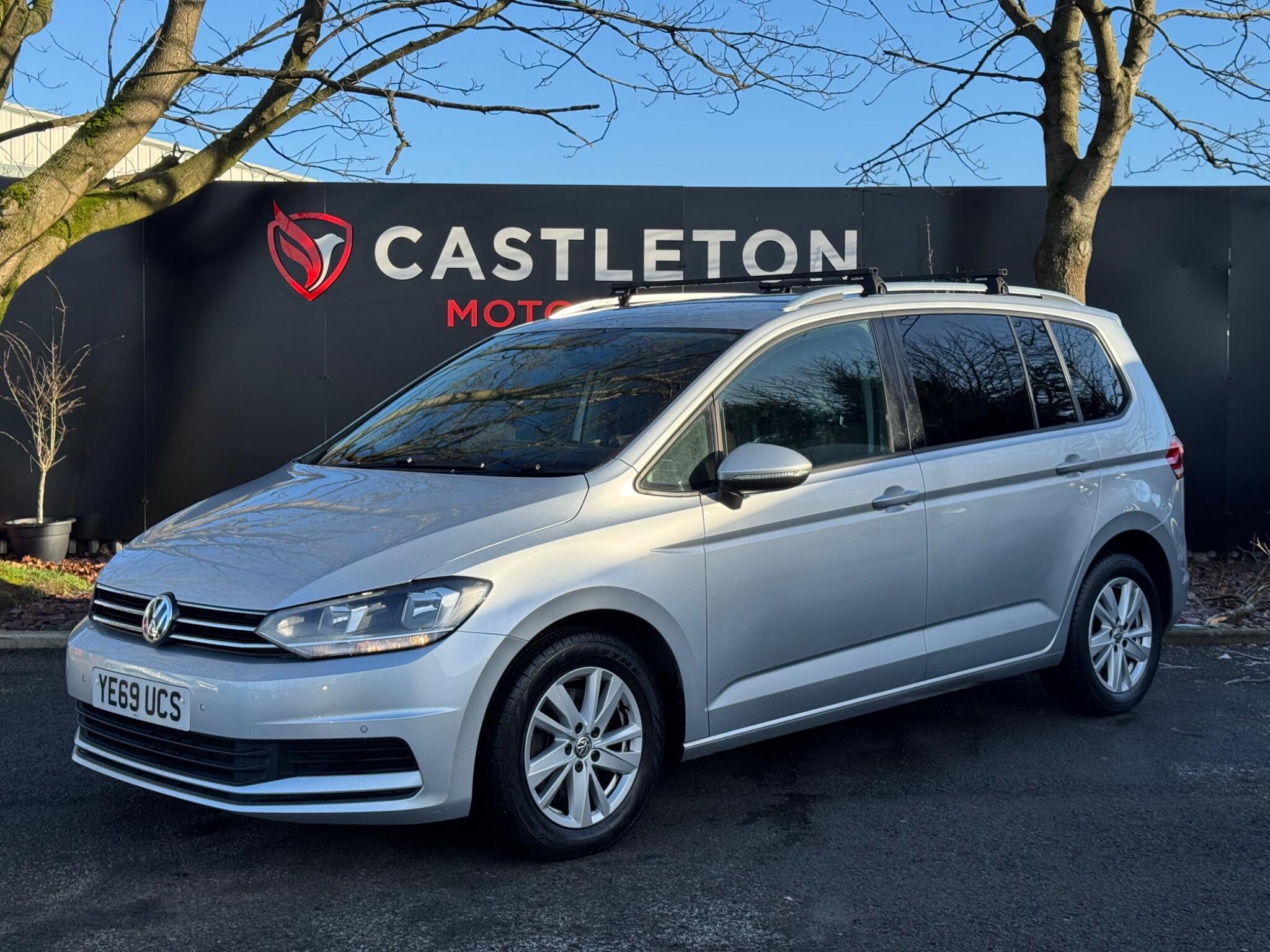 Volkswagen Touran - Image 2