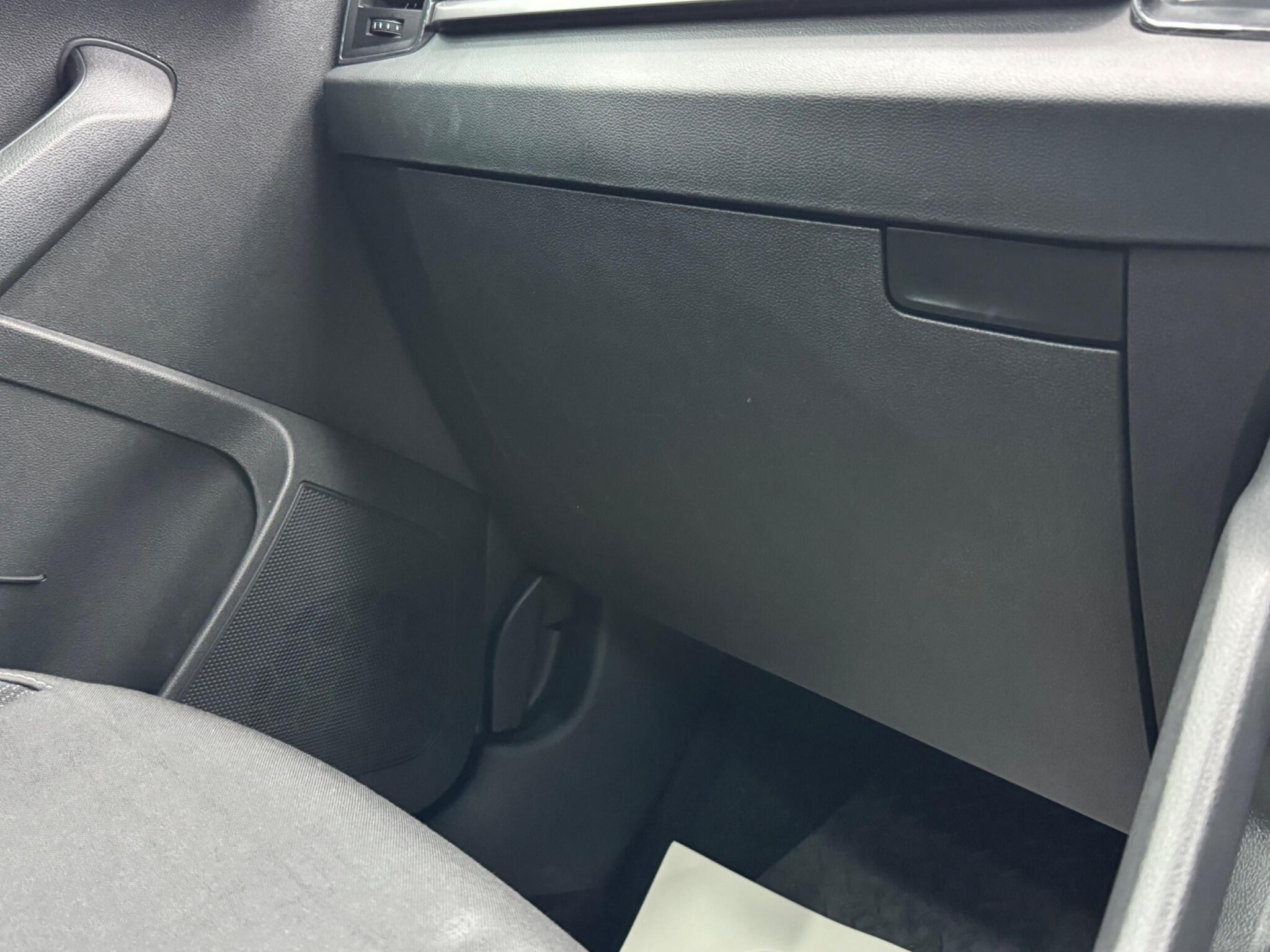 Skoda Karoq - Image 43