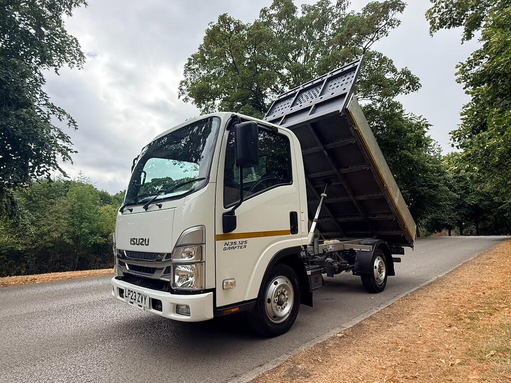 Isuzu Grafter - Image 20