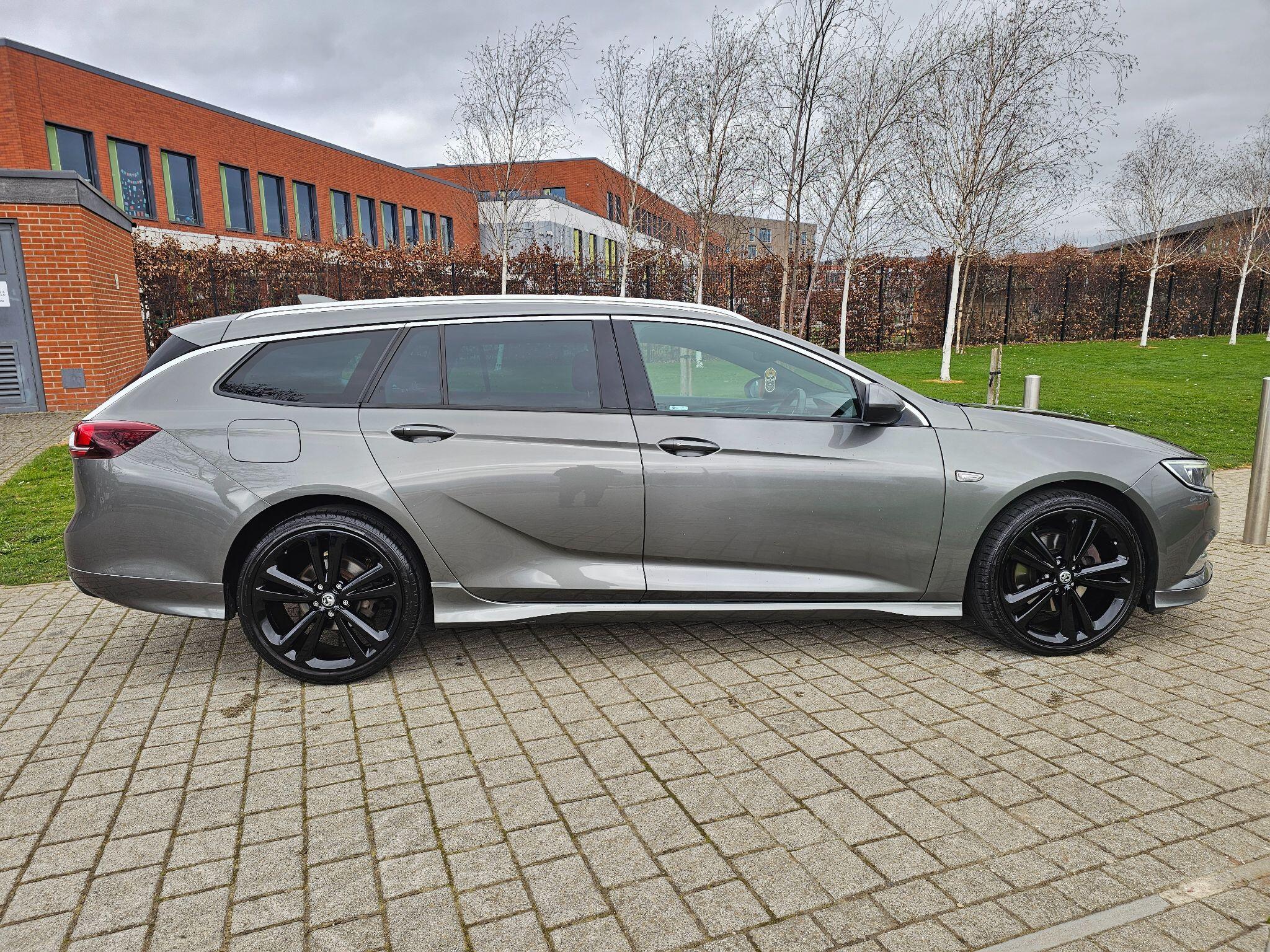 Vauxhall Insignia - Image 9