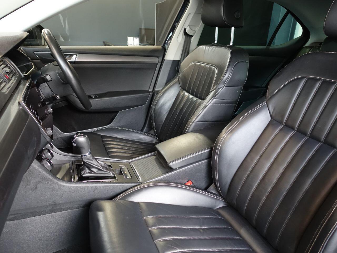 Skoda Superb - Image 12