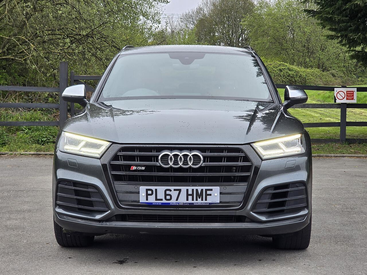 Audi SQ5 - Image 24