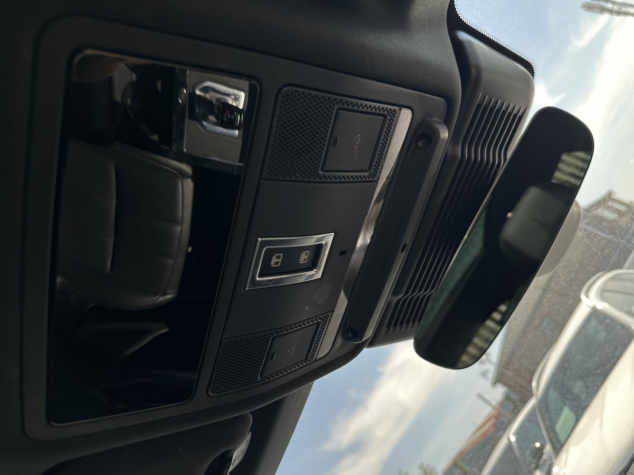 Land Rover Range Rover Evoque - Image 11