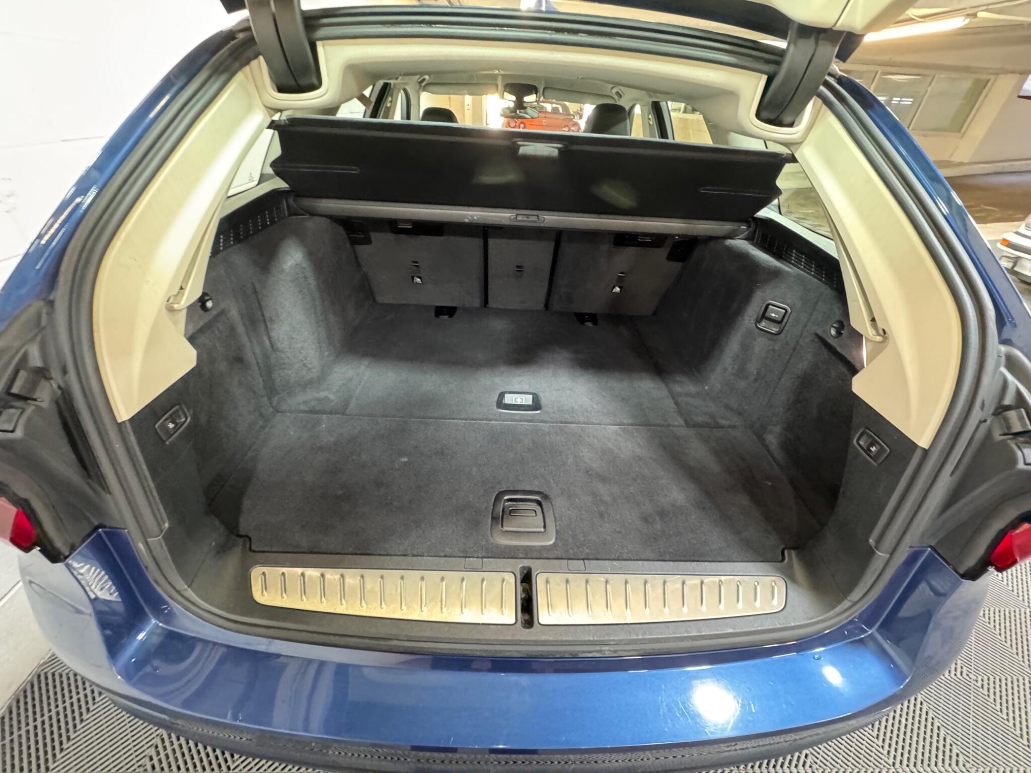 BMW 5 Series - Image 13