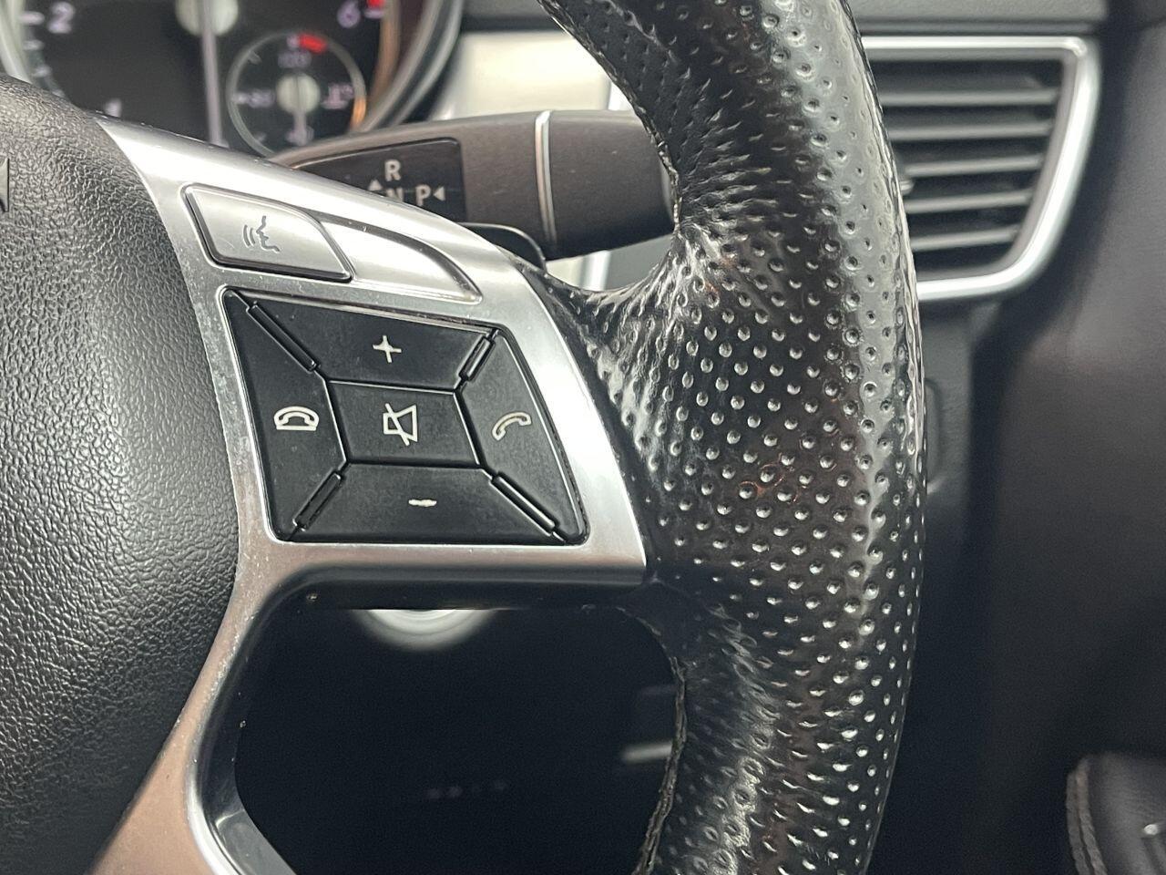 Mercedes M-Class - Image 36