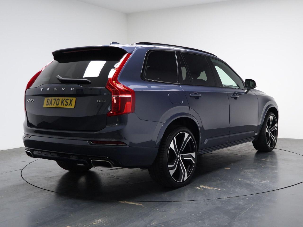 Volvo XC90 - Image 12