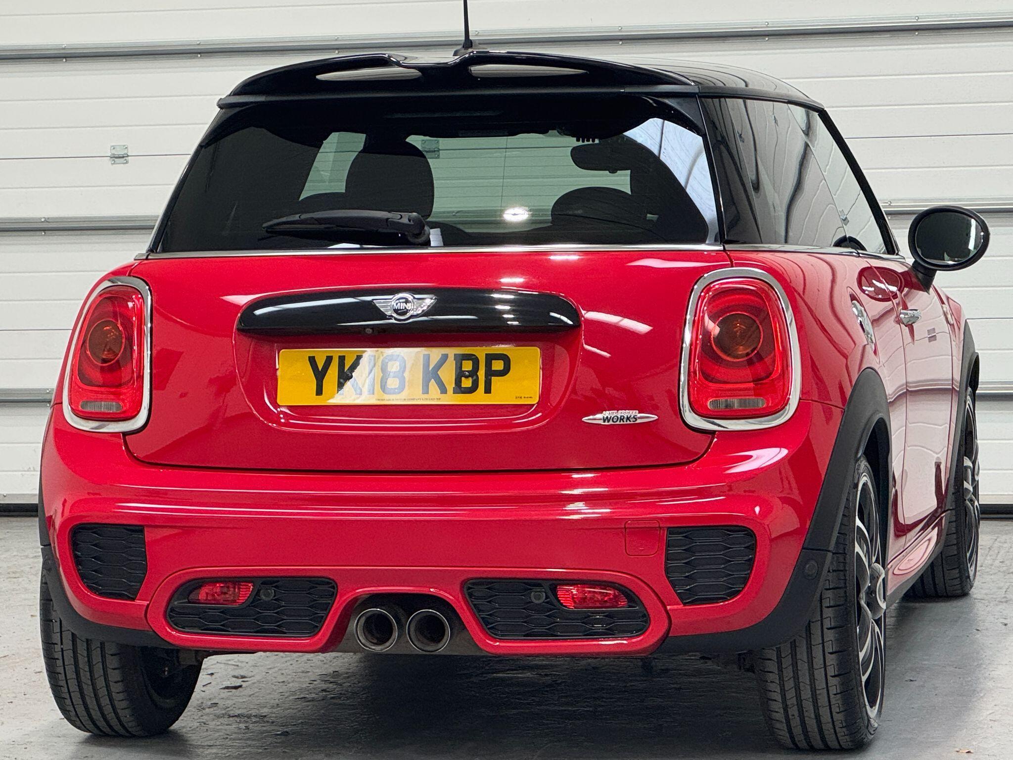 MINI Hatch - Image 12
