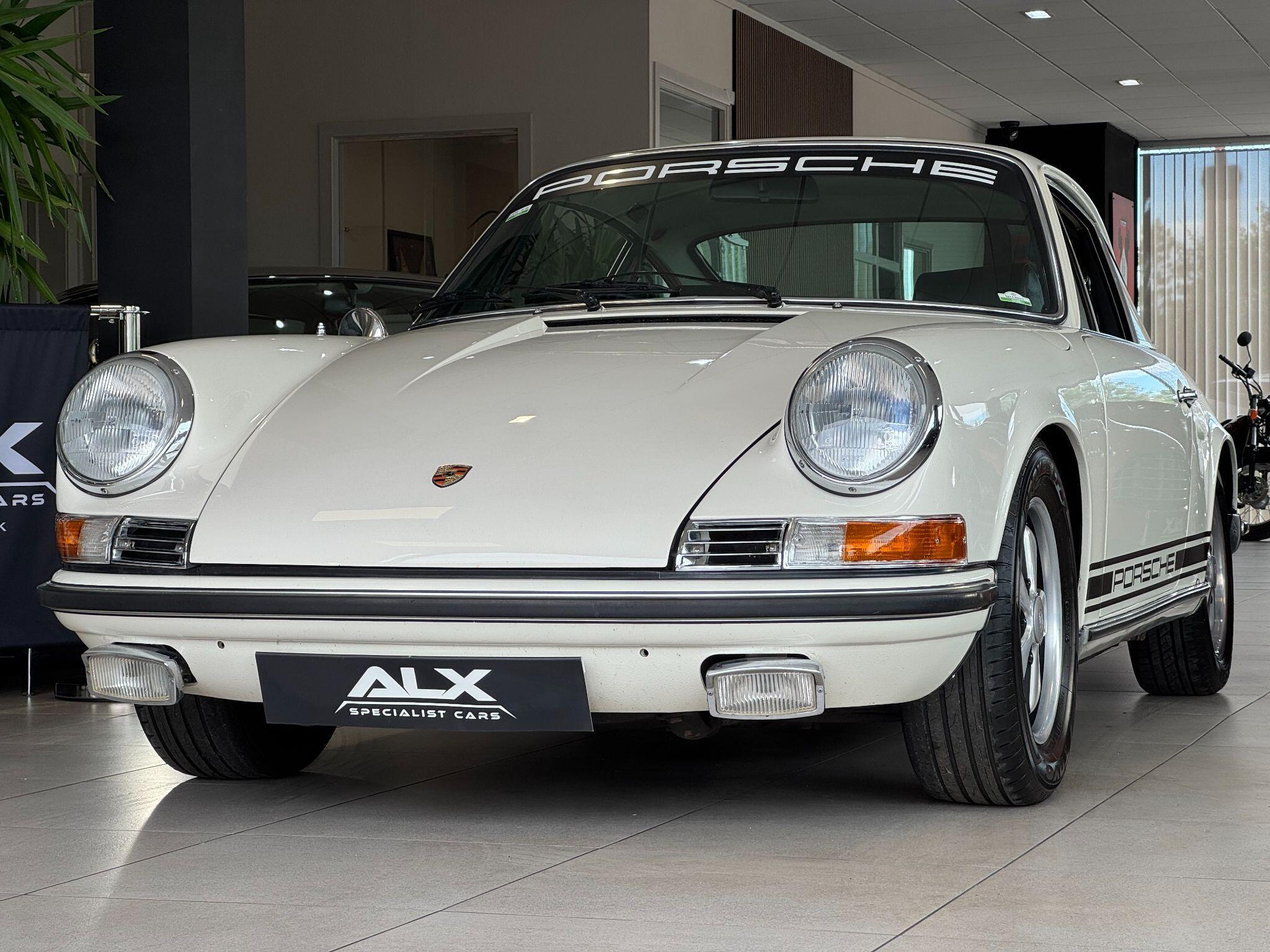 Porsche 911 - Image 9