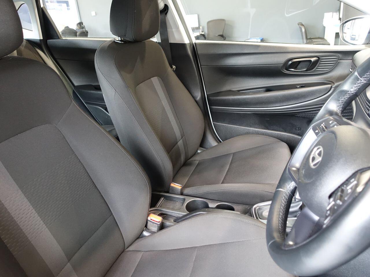 Hyundai i20 - Image 13