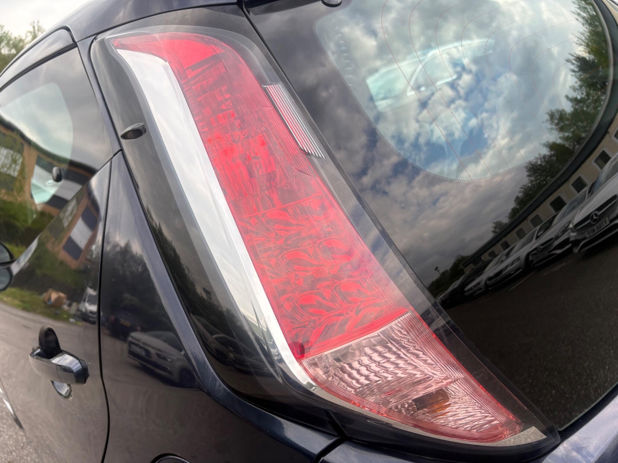 Toyota Aygo - Image 15