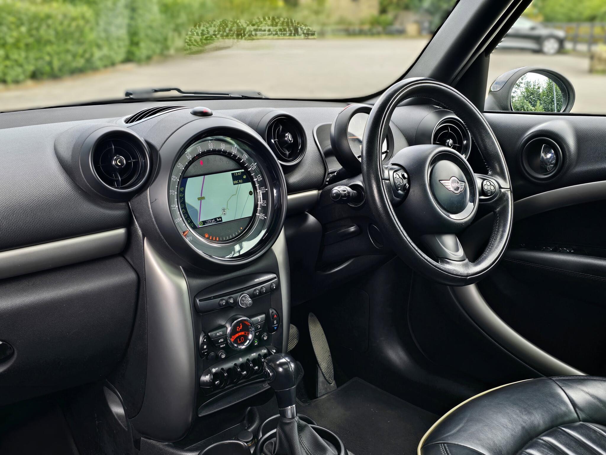 MINI Countryman - Image 2