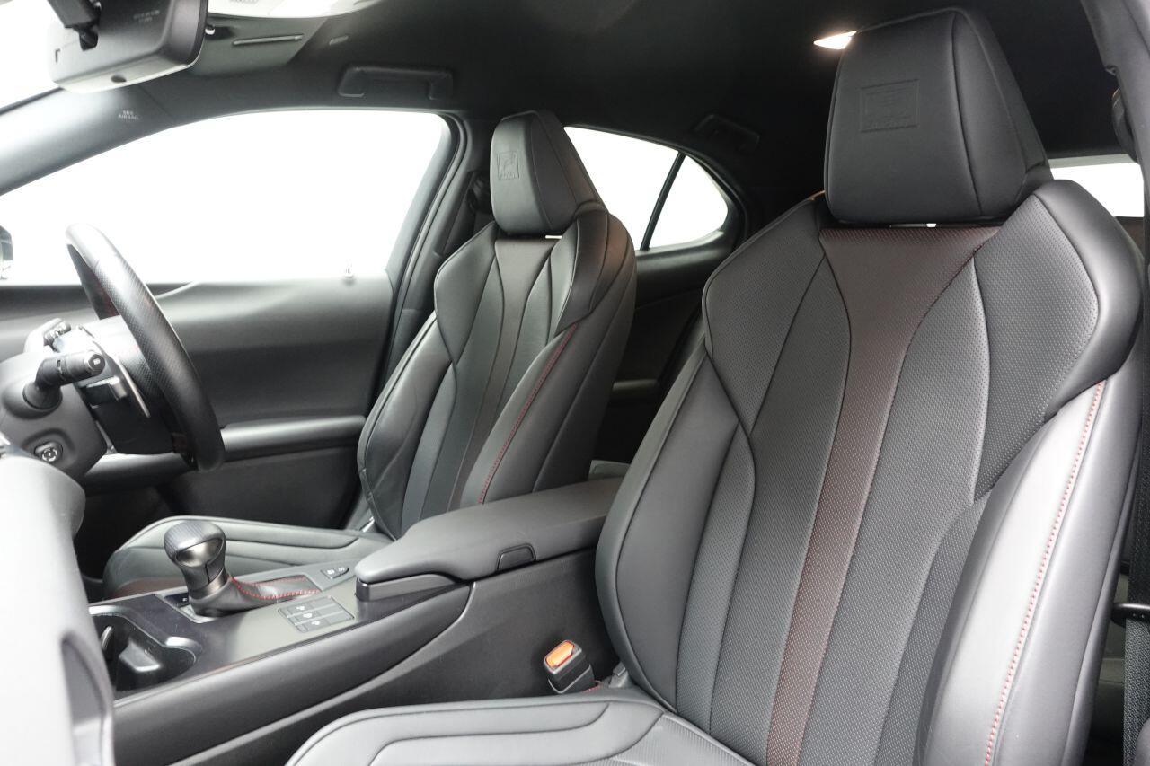 Lexus UX - Image 15