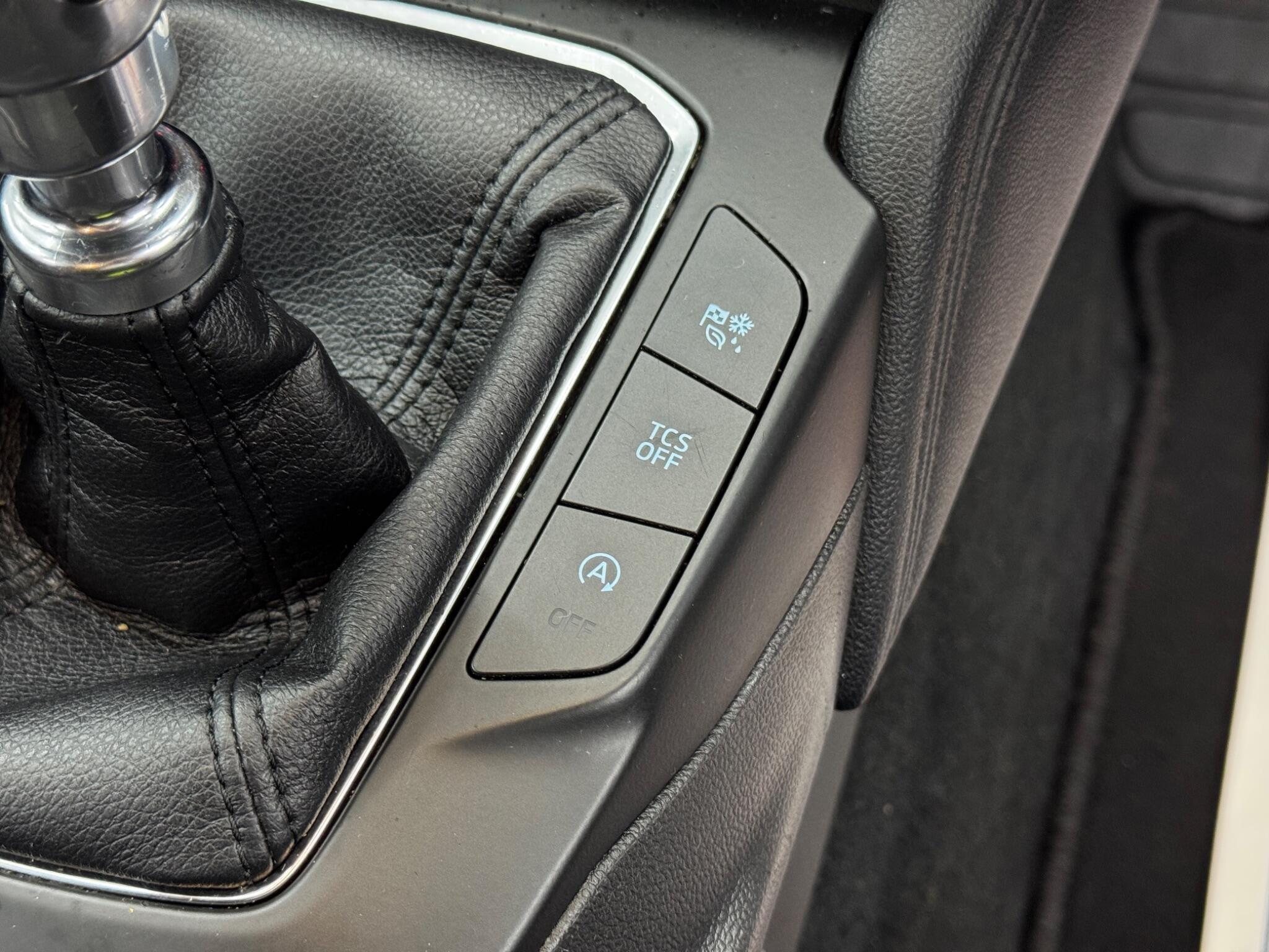 Ford Focus - Image 27