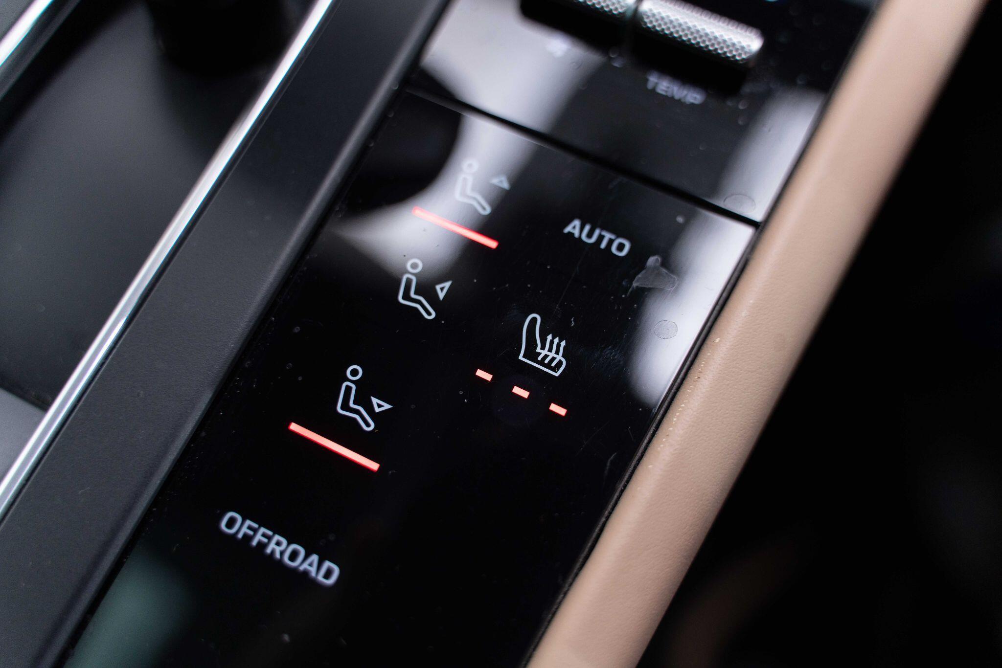 Porsche Macan - Image 31