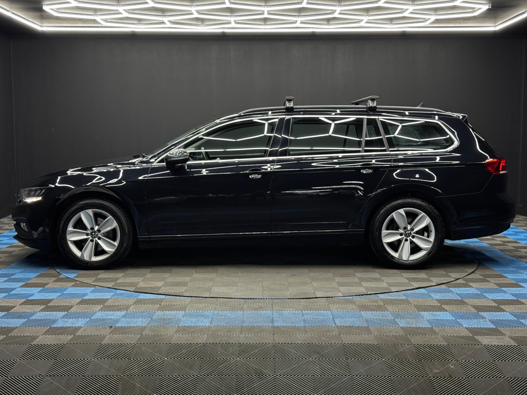 Volkswagen Passat - Image 8