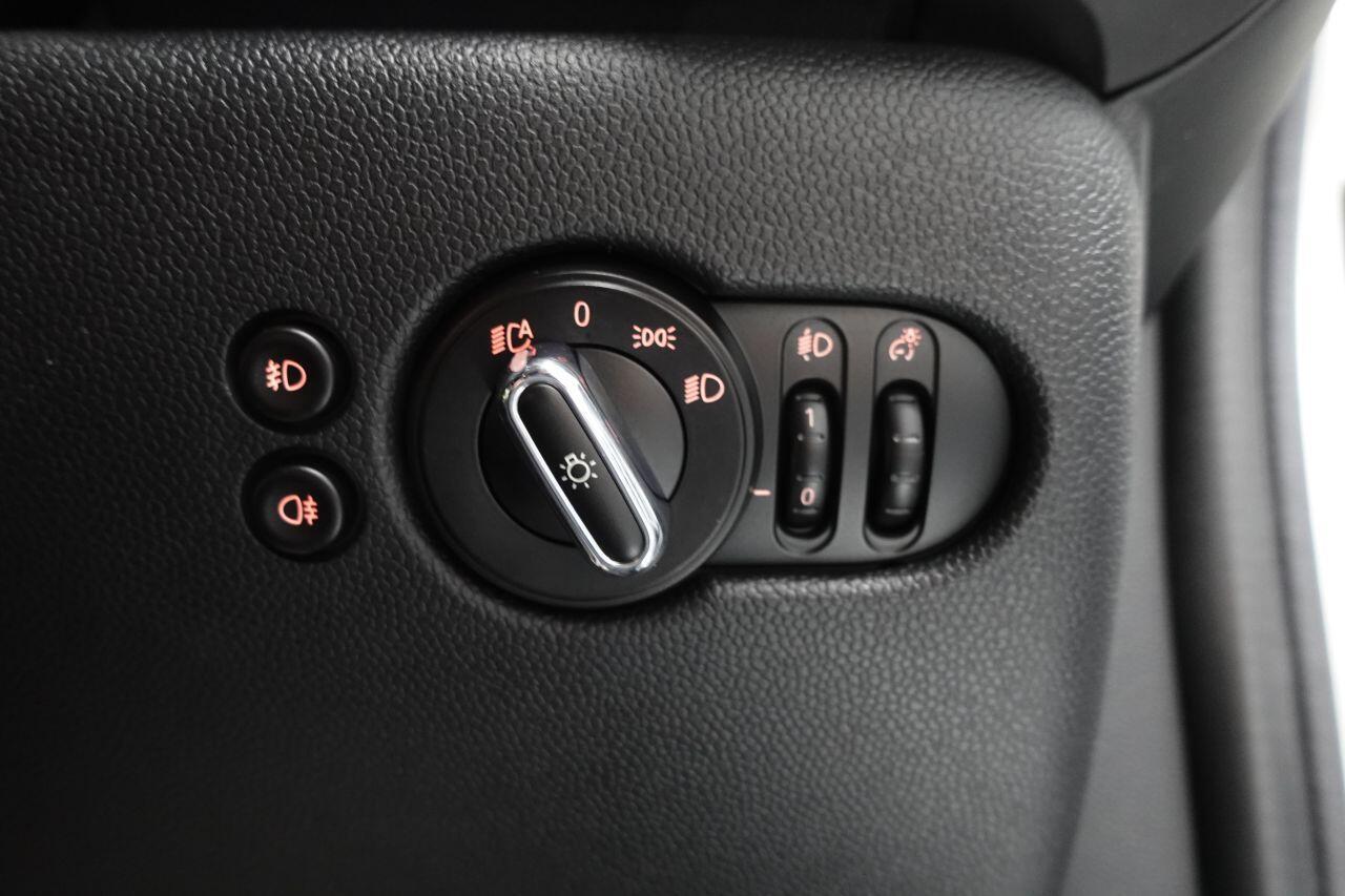 MINI Hatch - Image 37