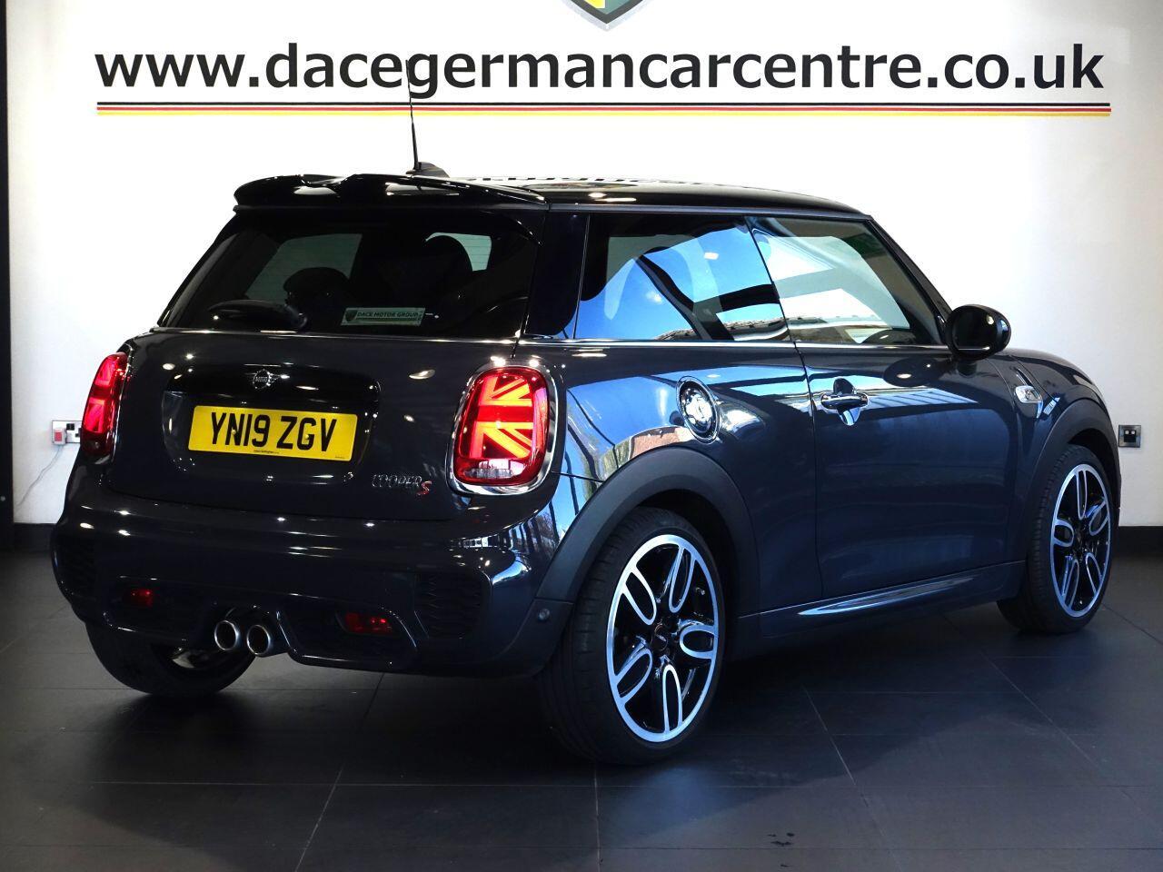 MINI Hatch - Image 9