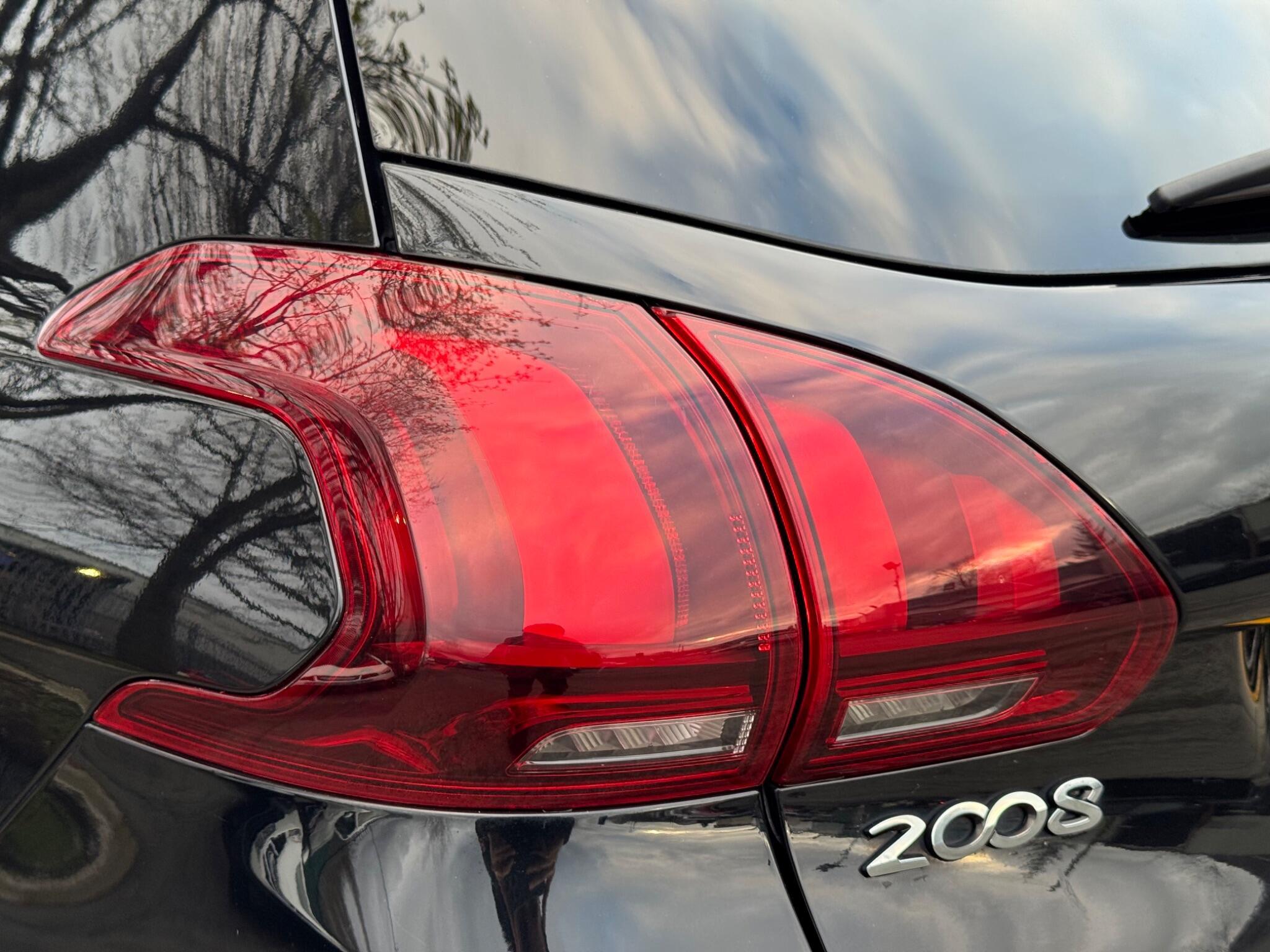 Peugeot 2008 - Image 54