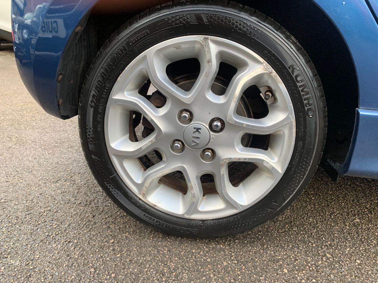 Kia Picanto - Image 17