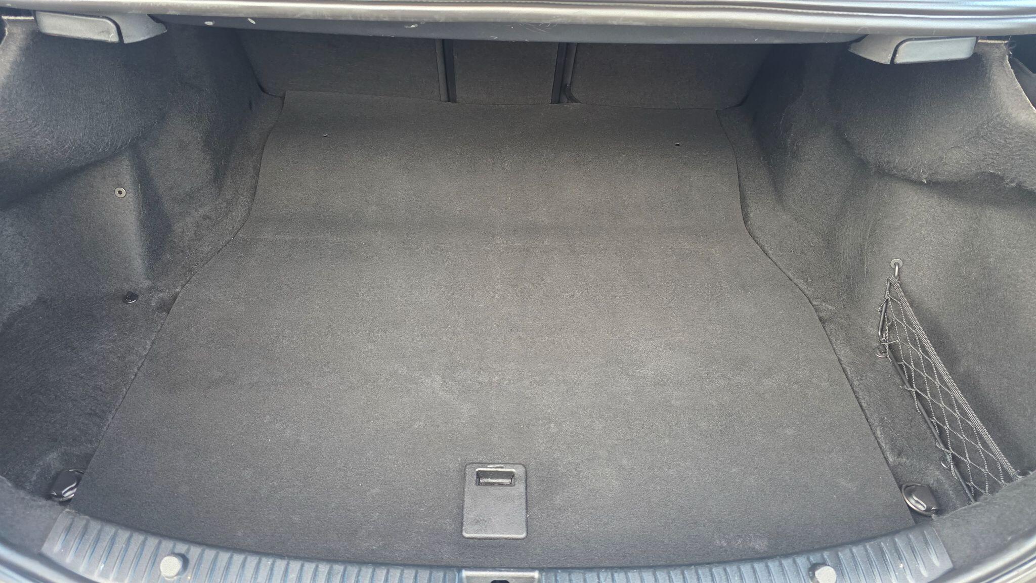 Mercedes C Class - Image 45