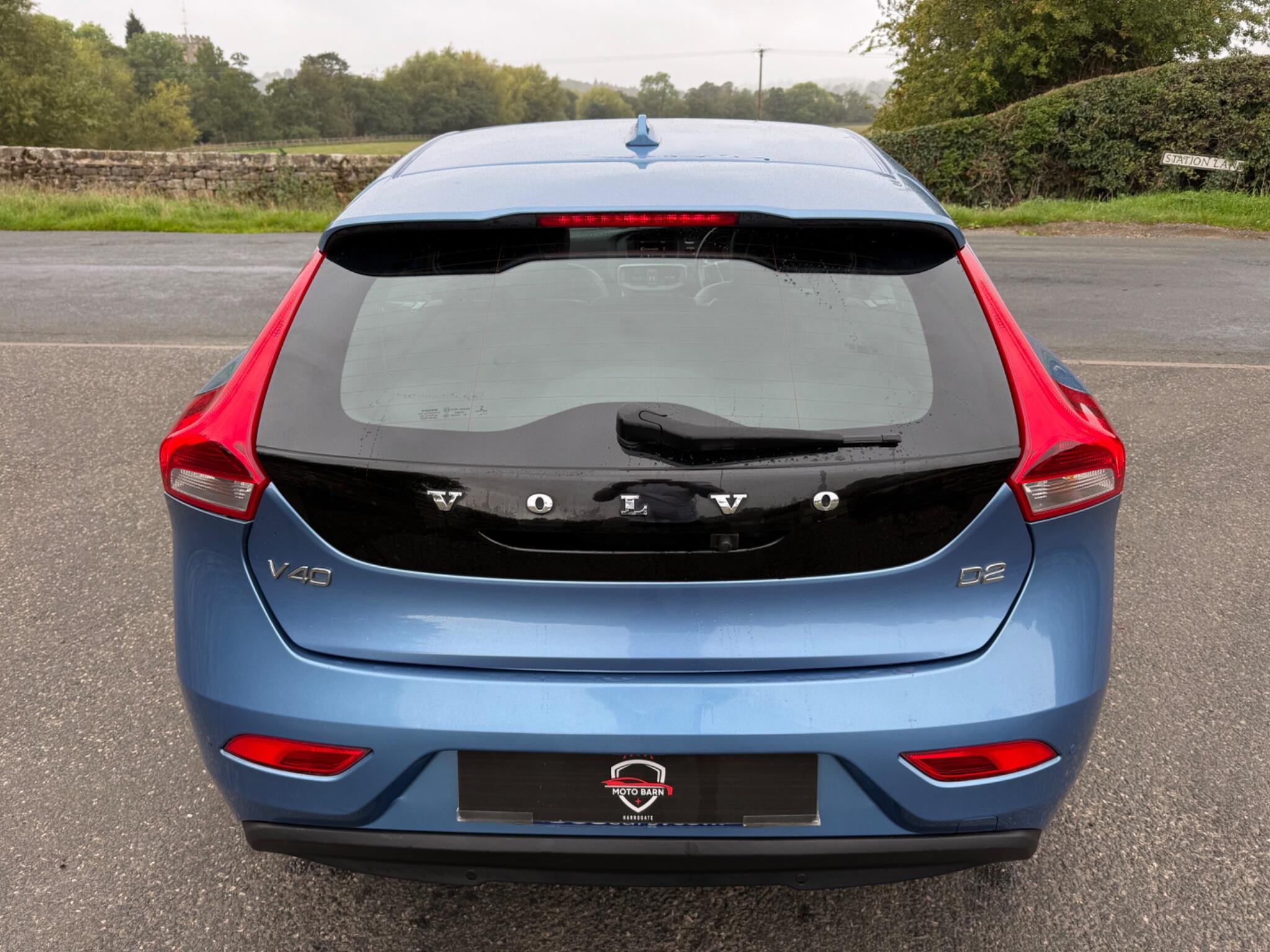 Volvo V40 - Image 4