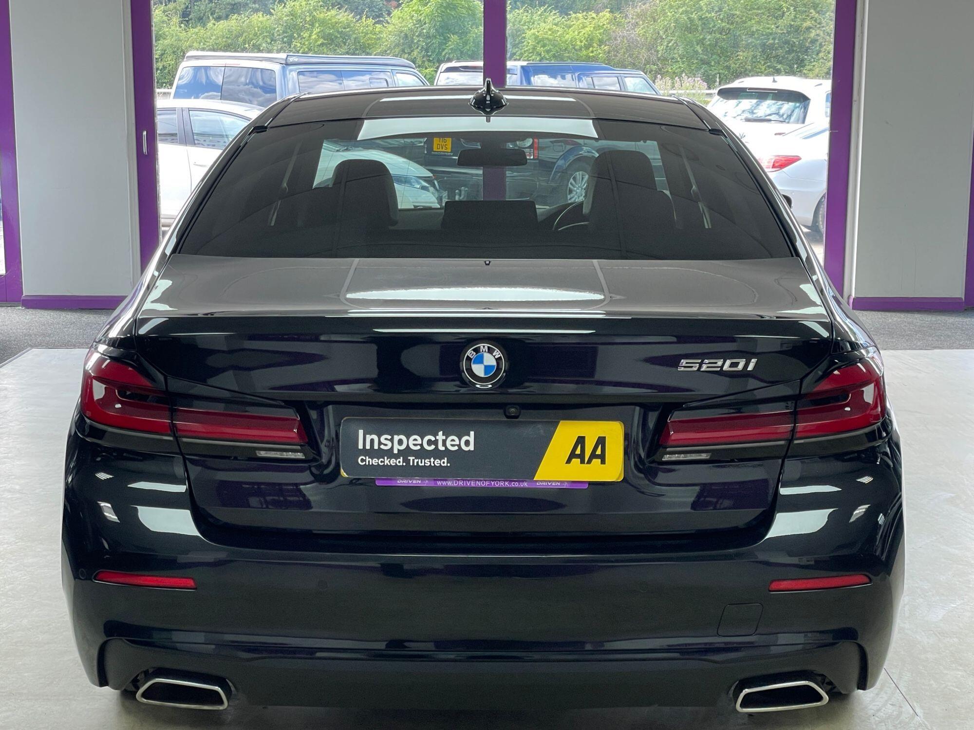 BMW 5 Series - Image 10