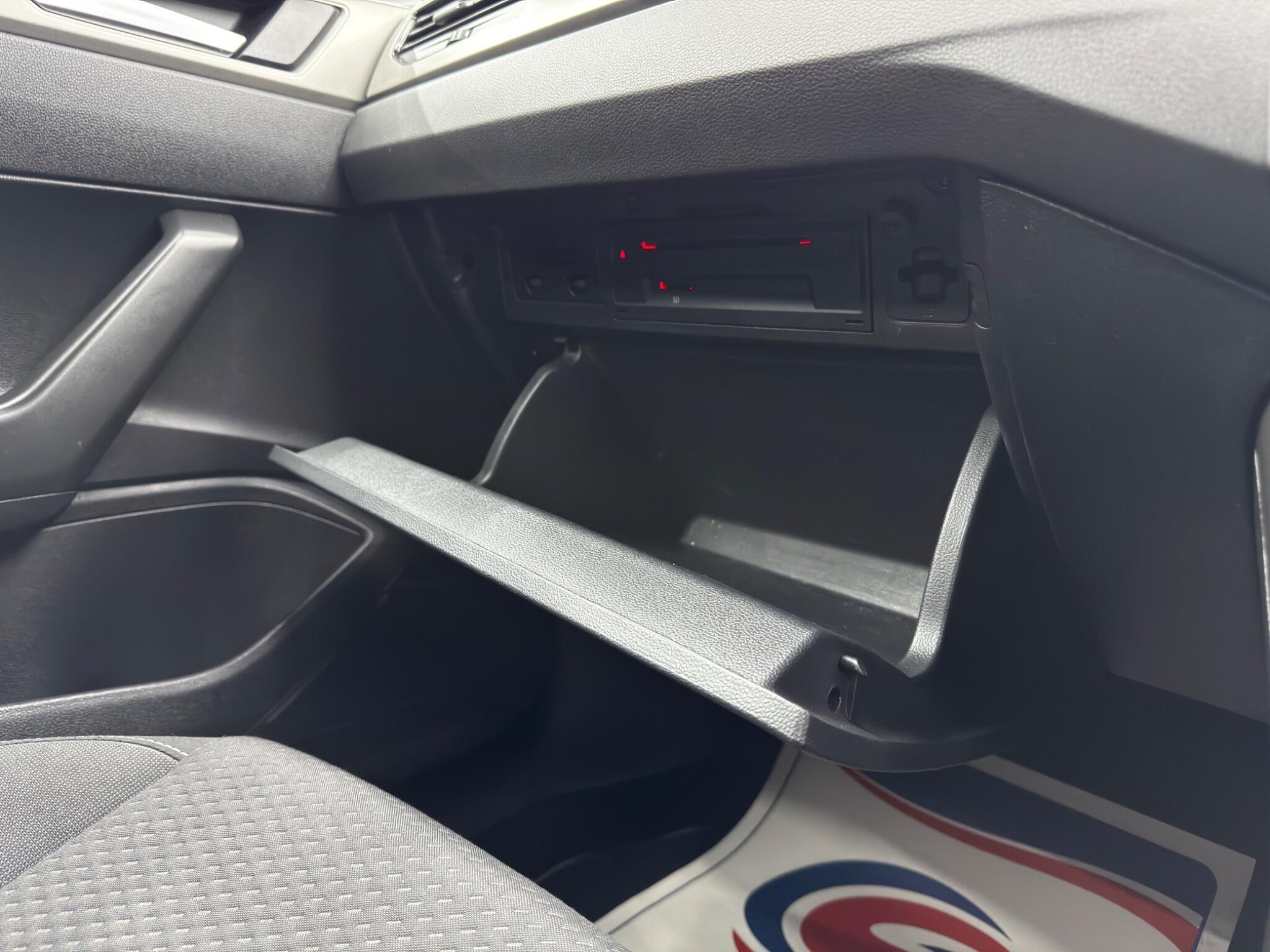 Volkswagen Polo - Image 36