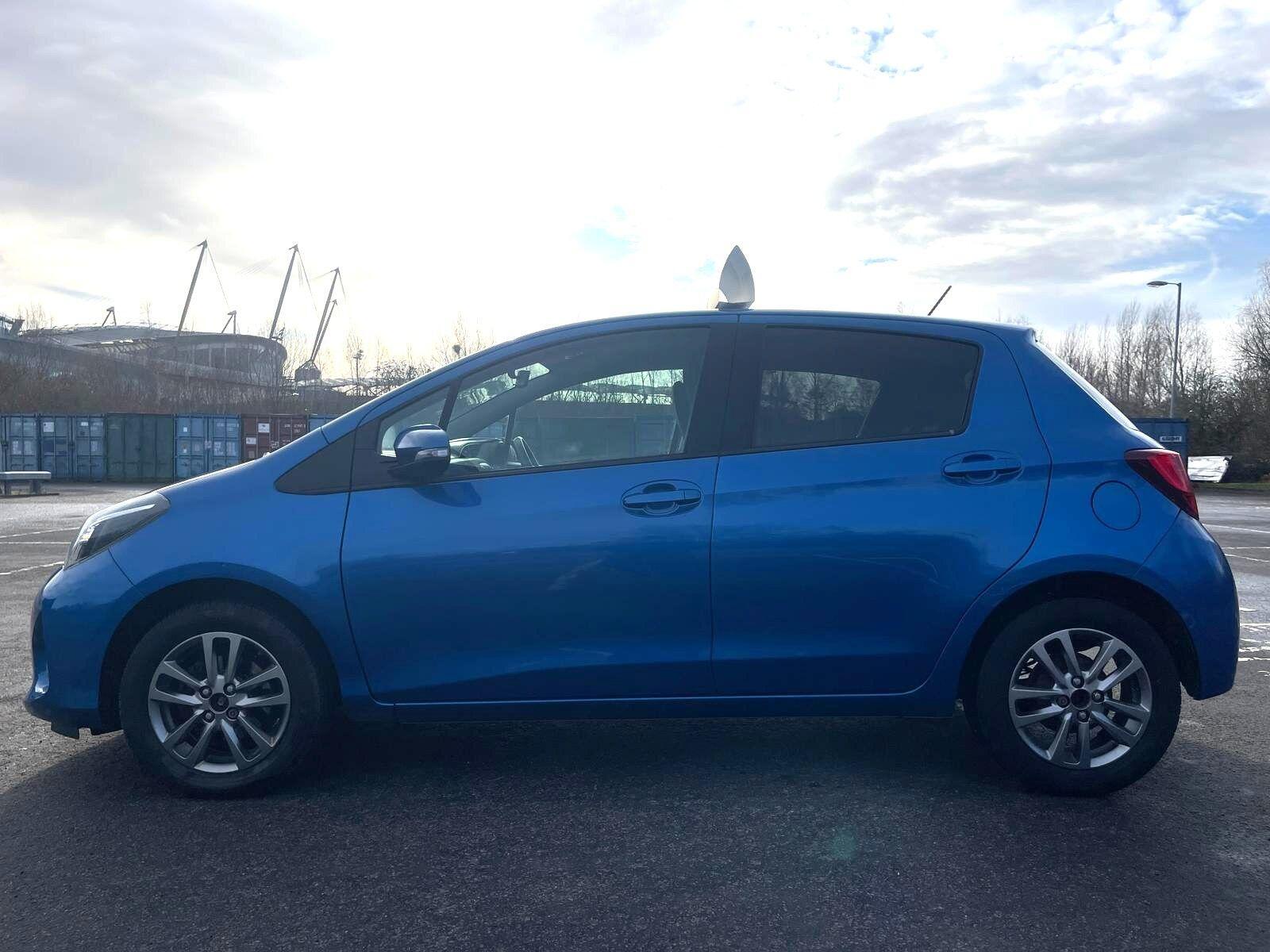 Toyota Yaris - Image 12