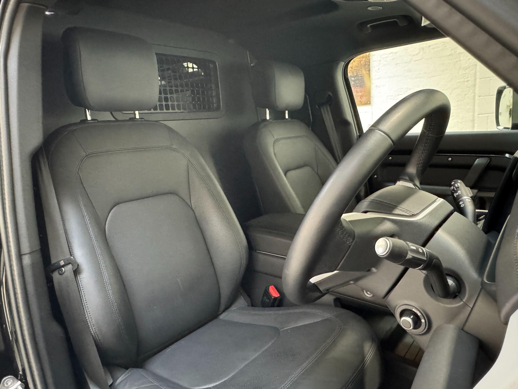 Land Rover Defender 110 - Image 45