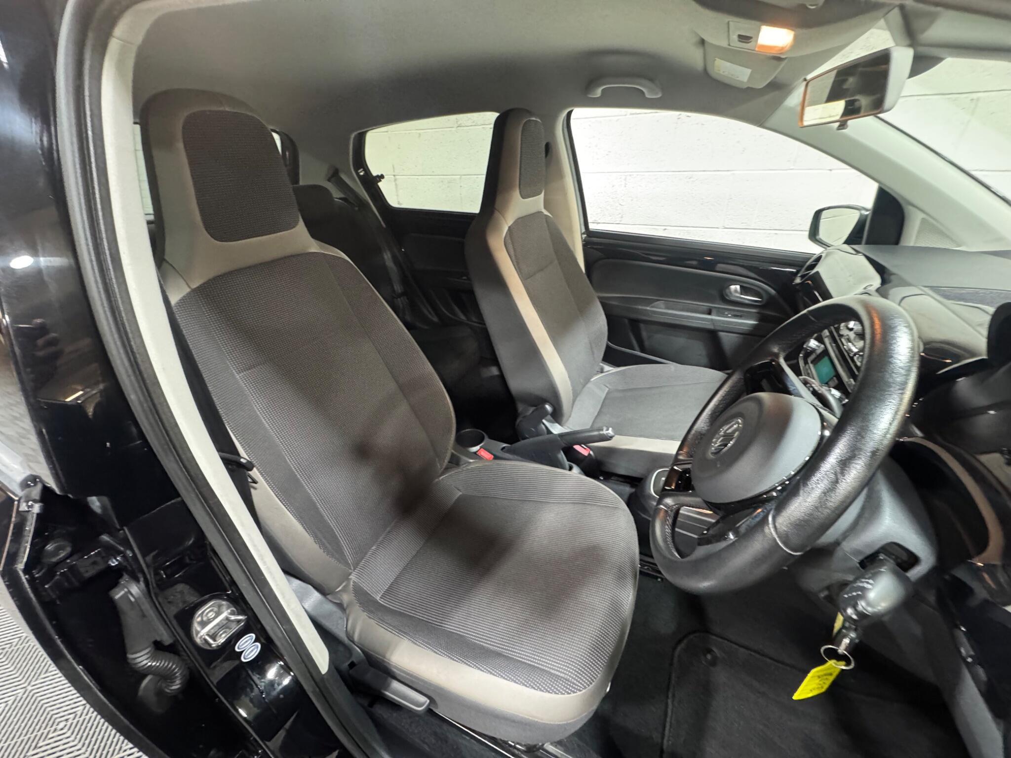 Volkswagen up! - Image 7
