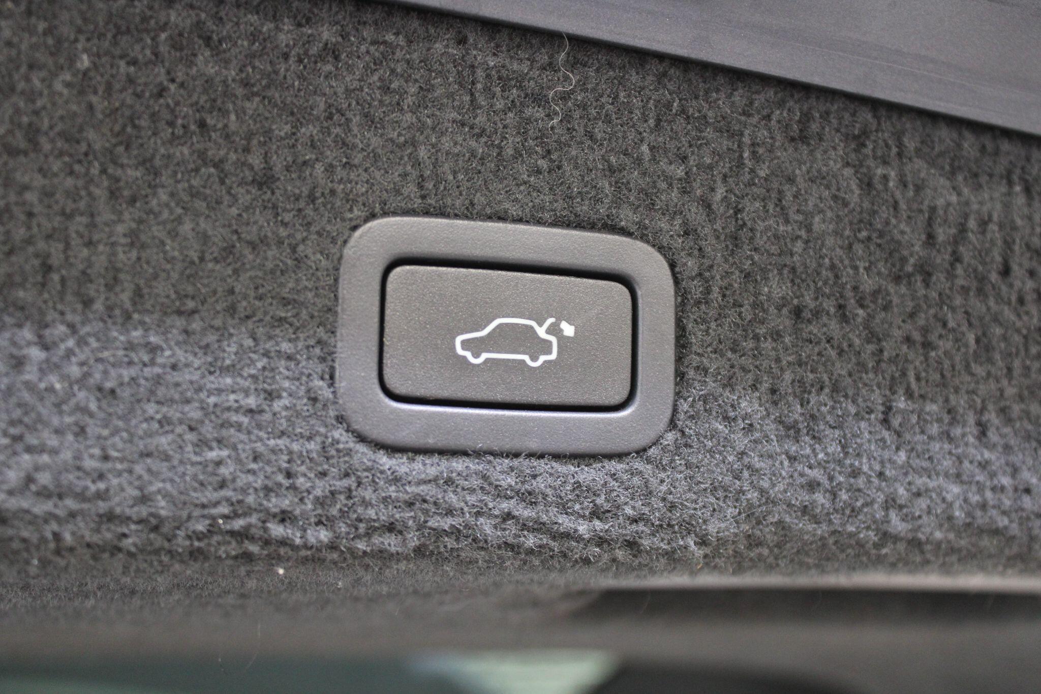 Volvo V70 - Image 18