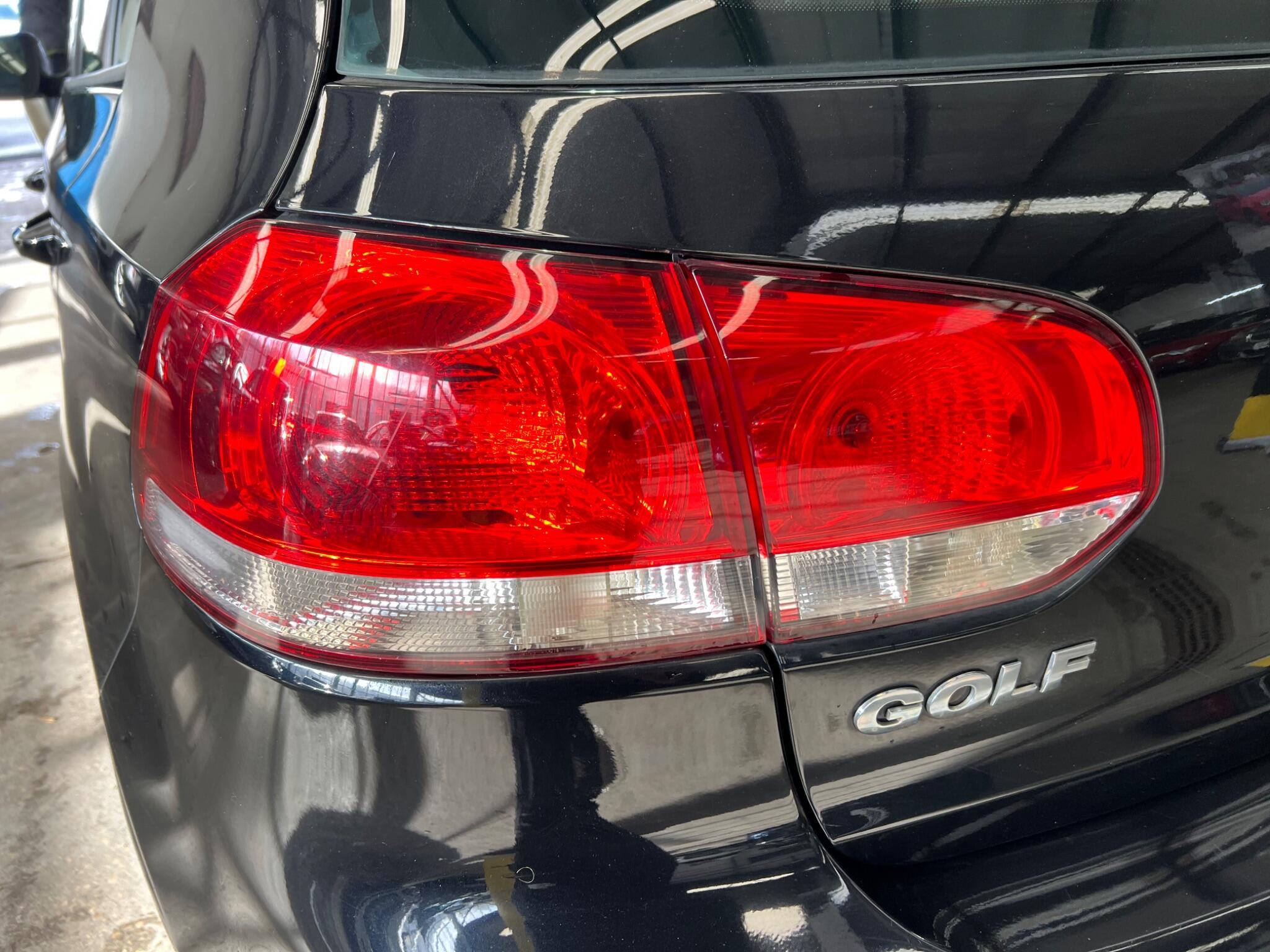 Volkswagen Golf - Image 33