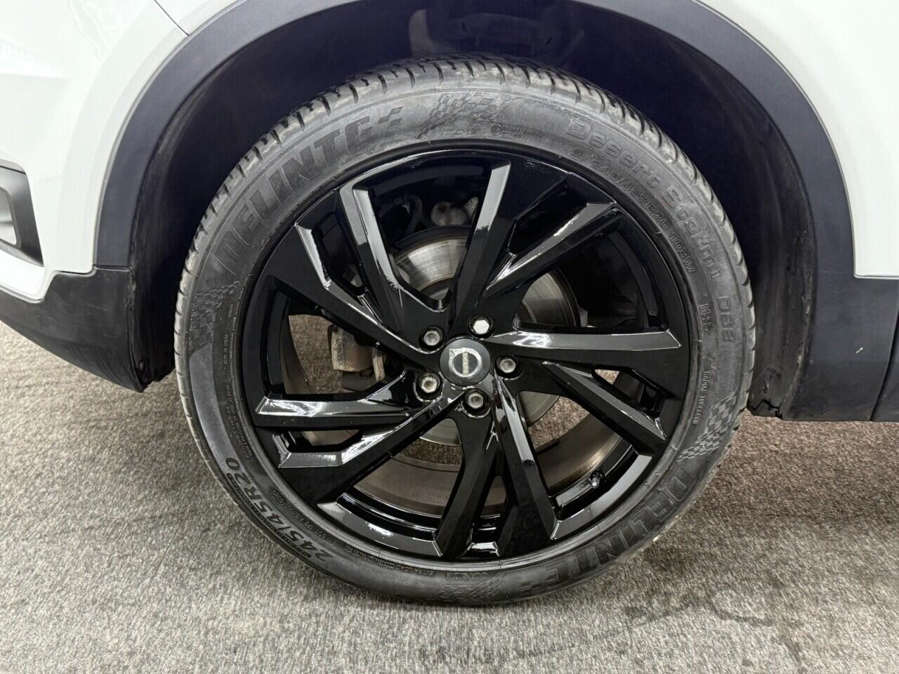 Volvo XC40 - Image 11