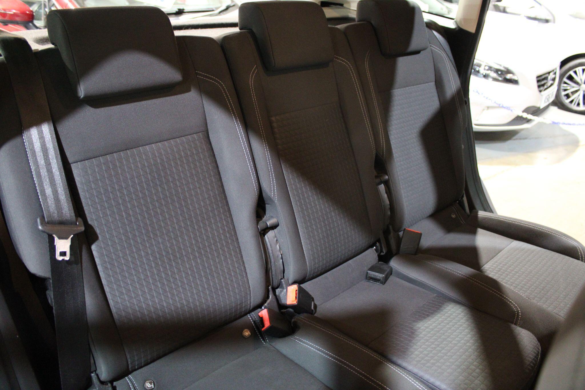 Ford C-MAX - Image 28