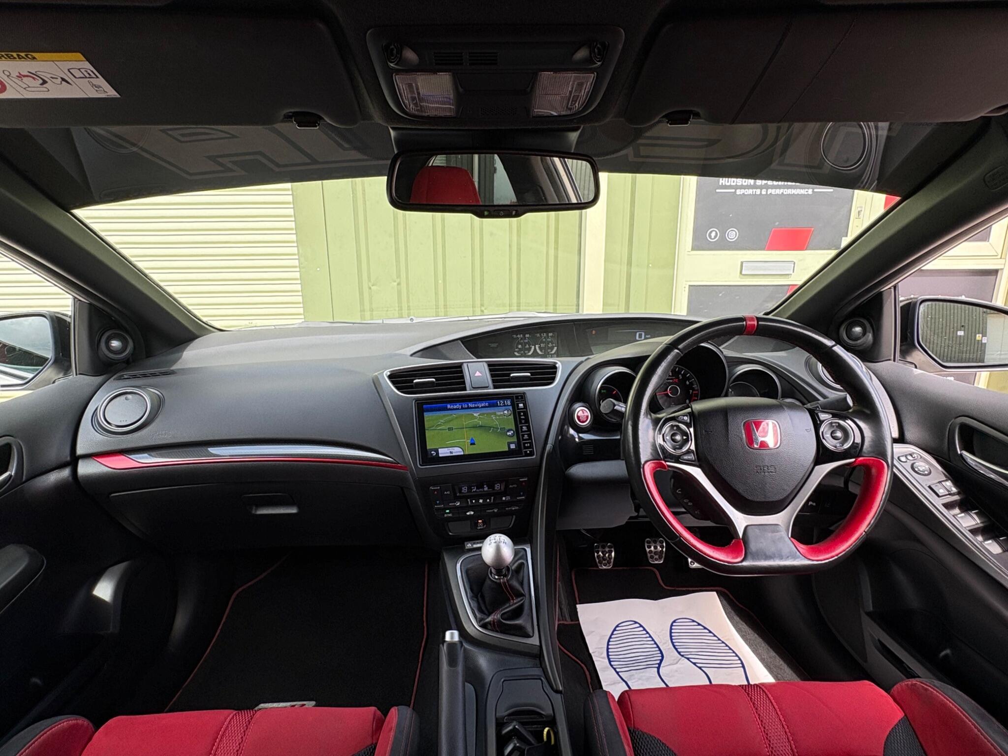 Honda Civic - Image 17