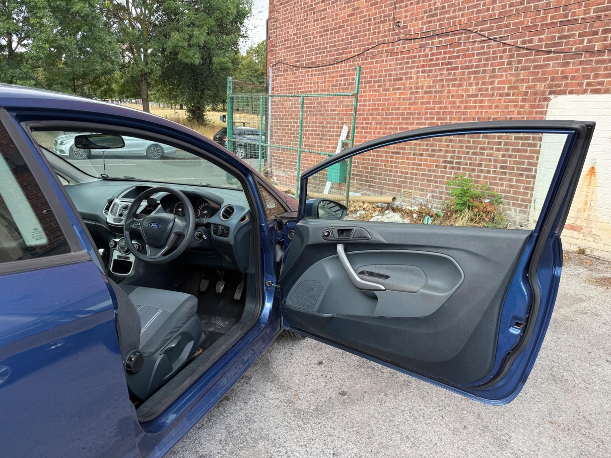 Ford Fiesta - Image 18