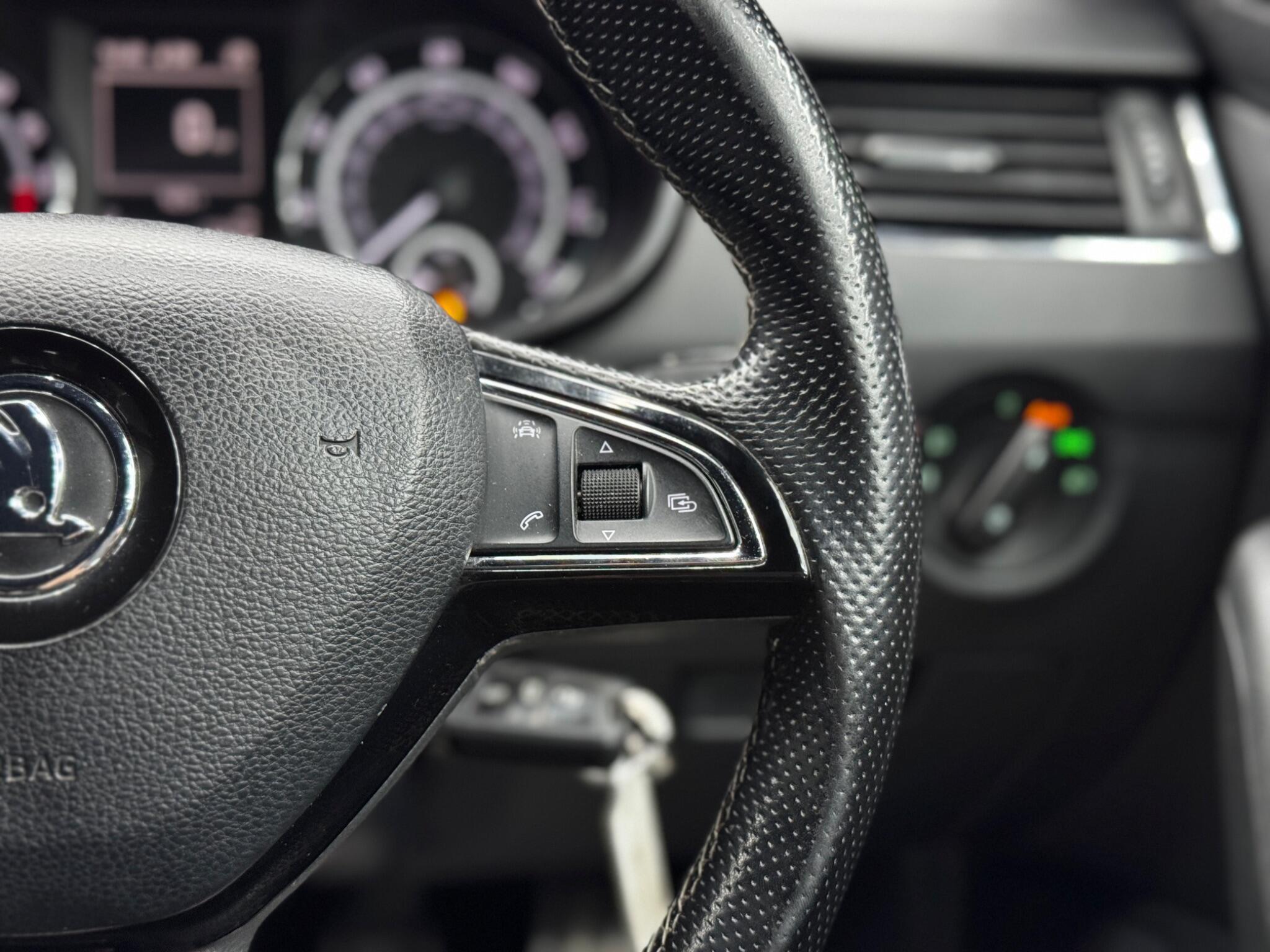 Skoda Octavia - Image 21