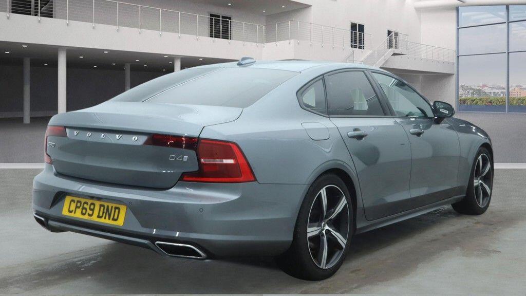 Volvo S90 - Image 4
