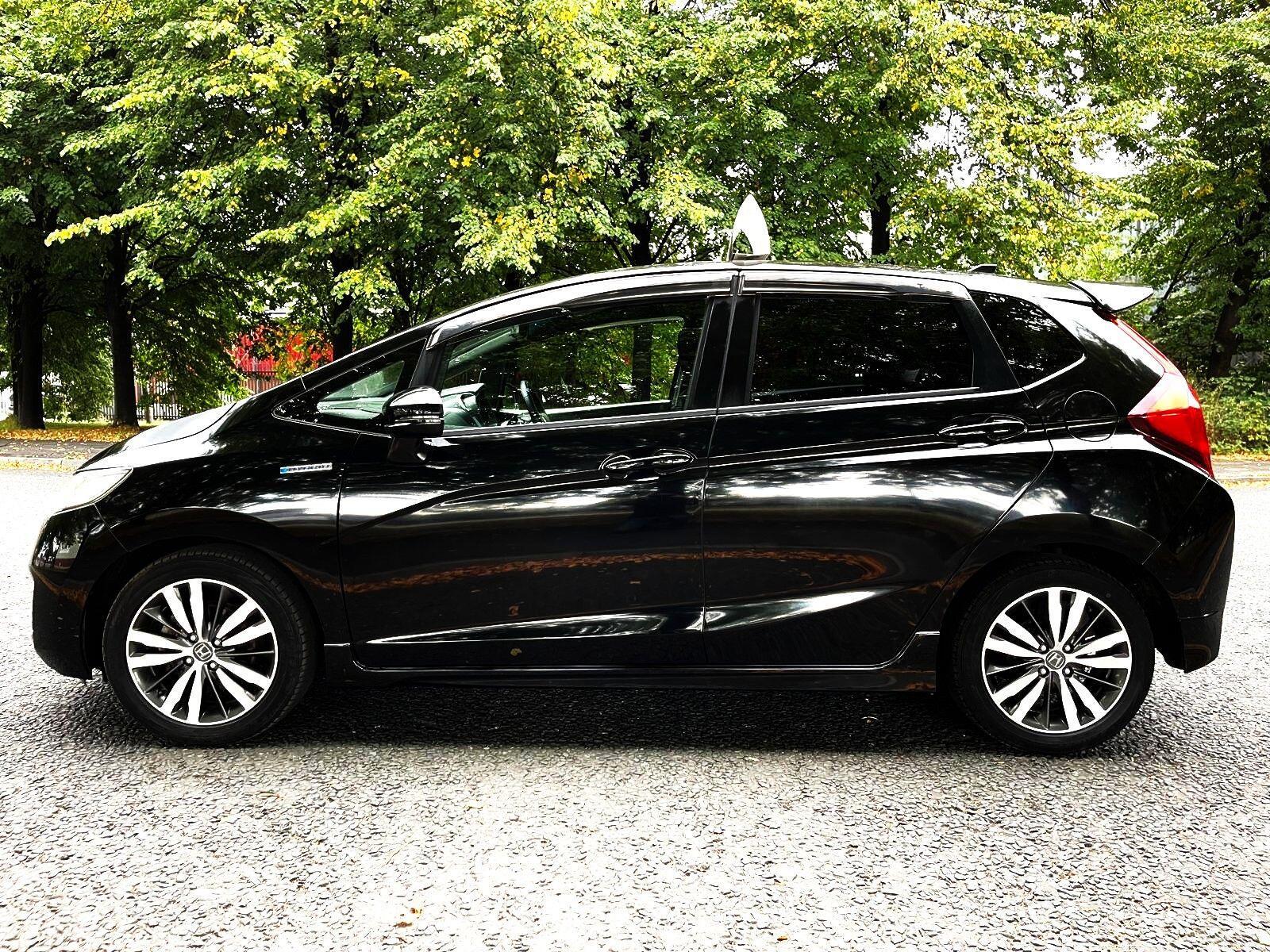 Honda FIT - Image 4