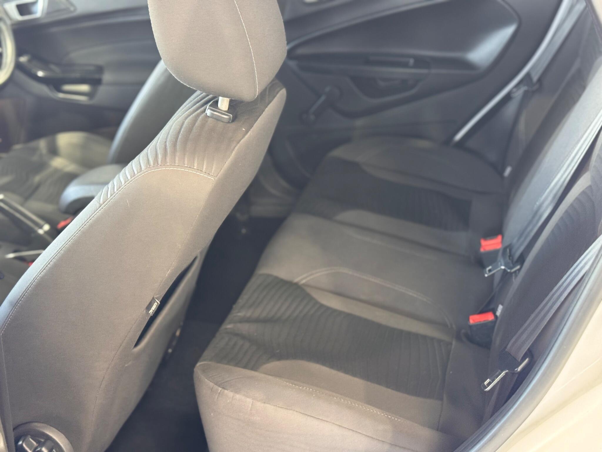 Ford Fiesta - Image 35