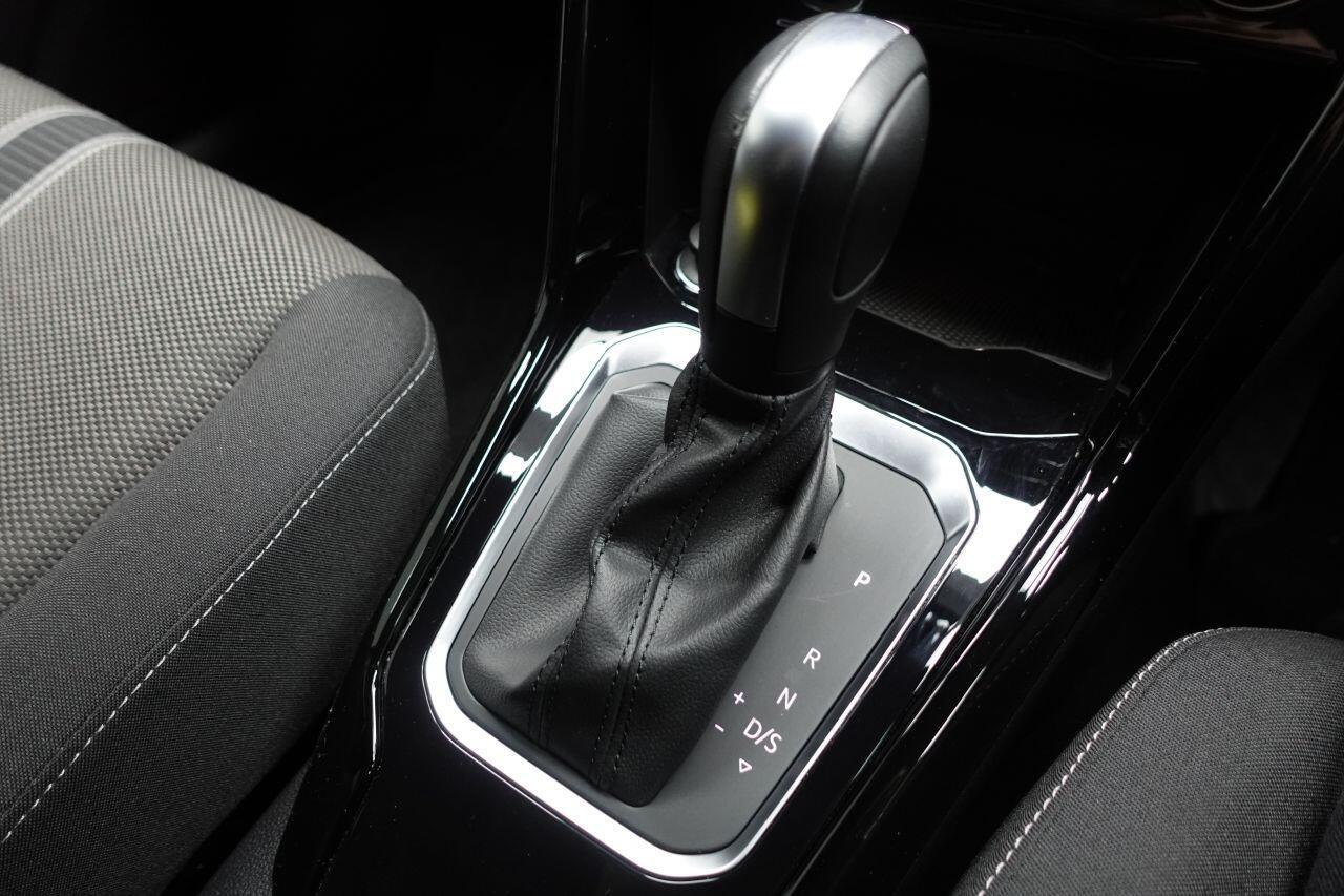 Volkswagen T-Roc - Image 39