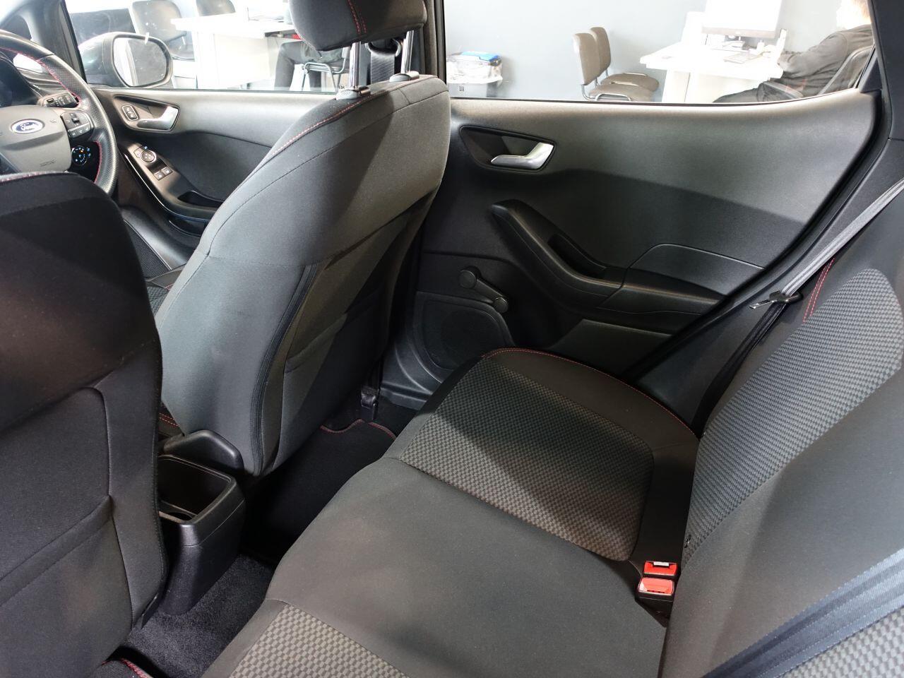 Ford Fiesta - Image 16