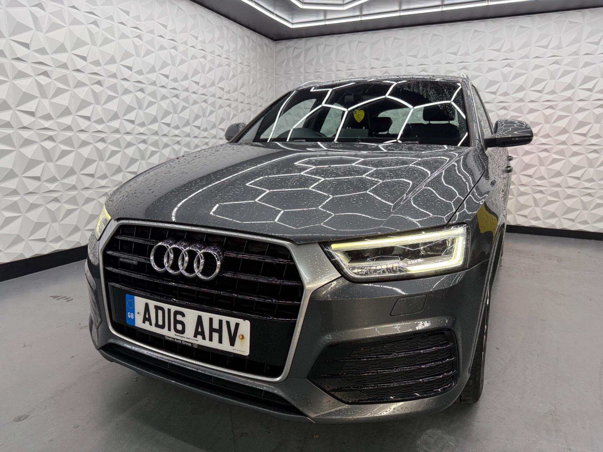 Audi Q3 - Image 17