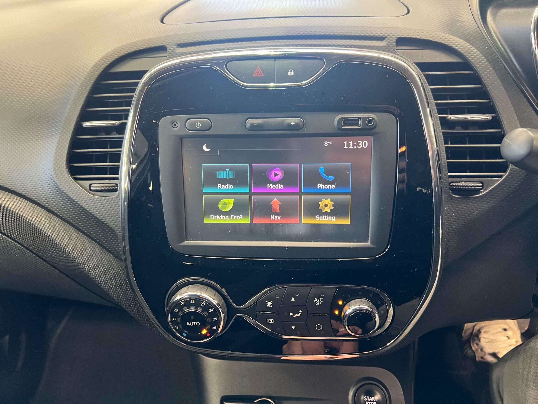 Renault Captur - Image 23