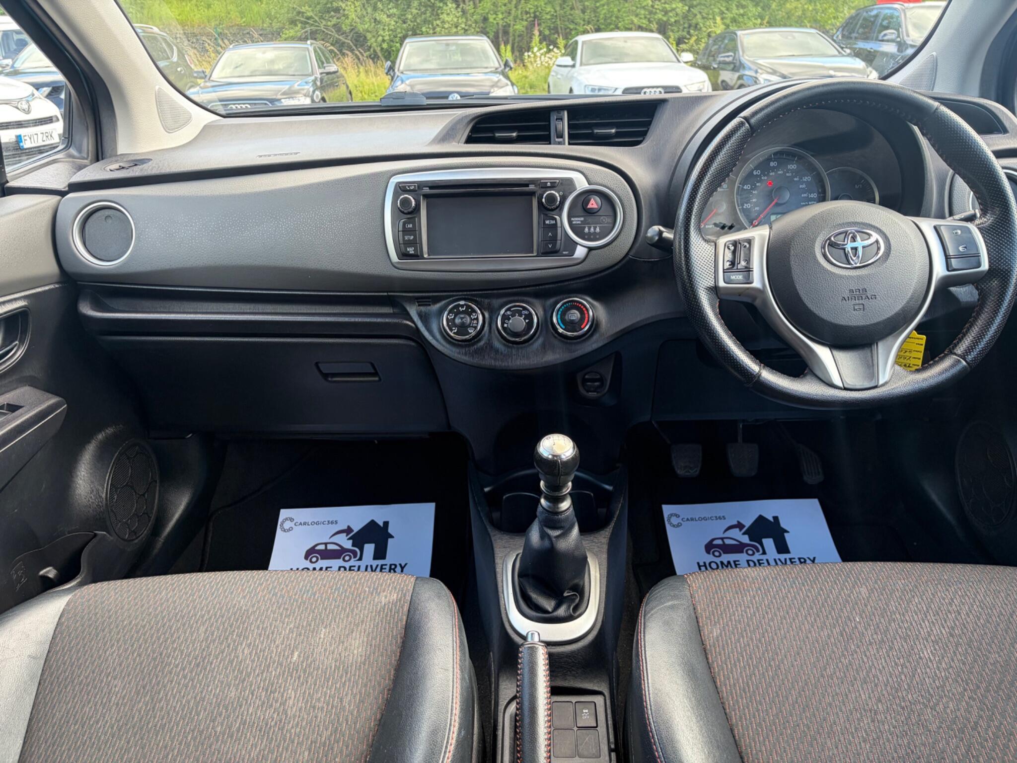 Toyota Yaris - Image 18