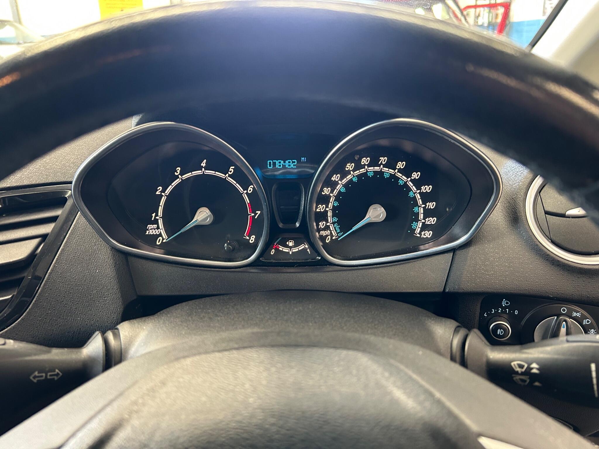 Ford Fiesta - Image 12