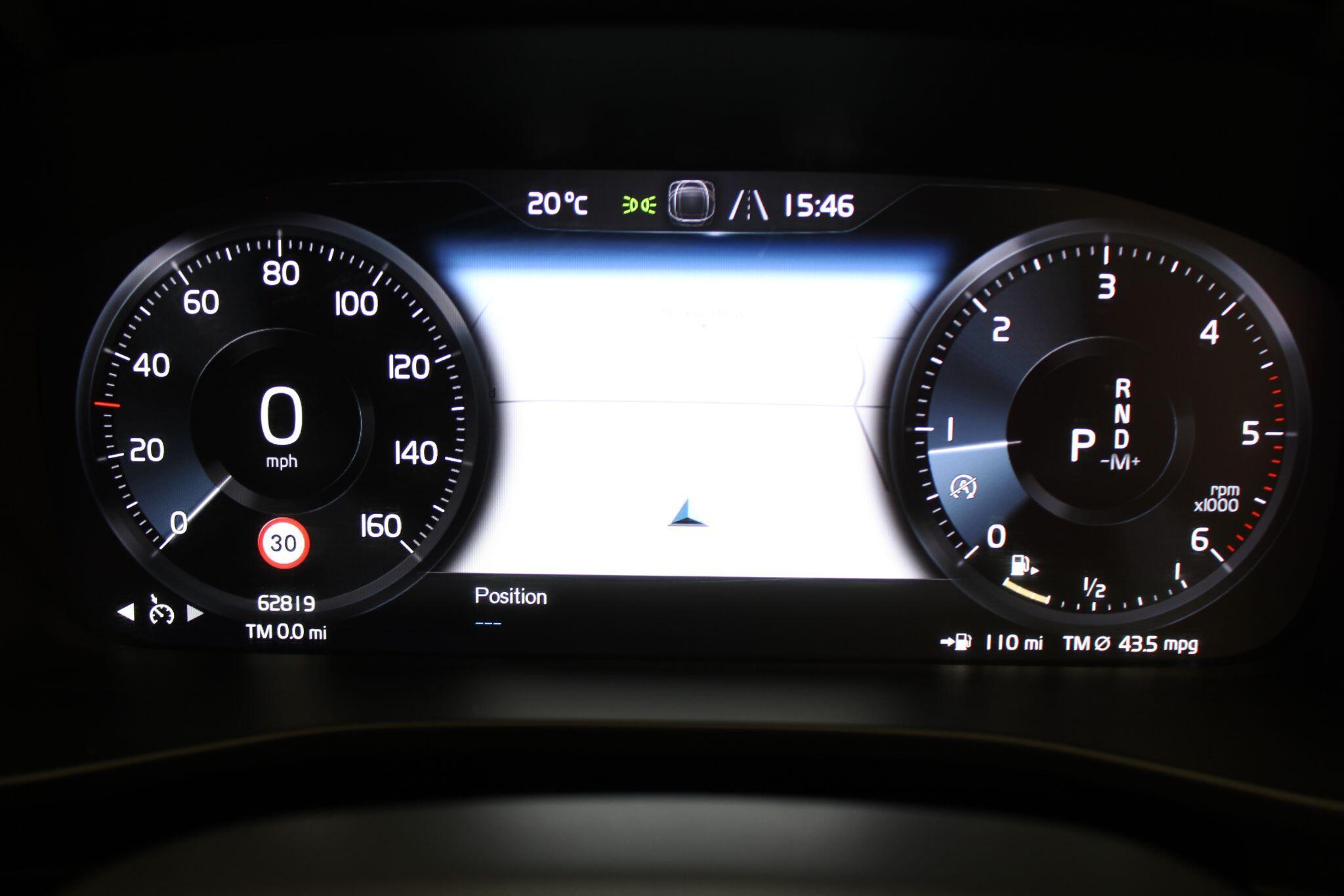 Volvo XC40 - Image 40