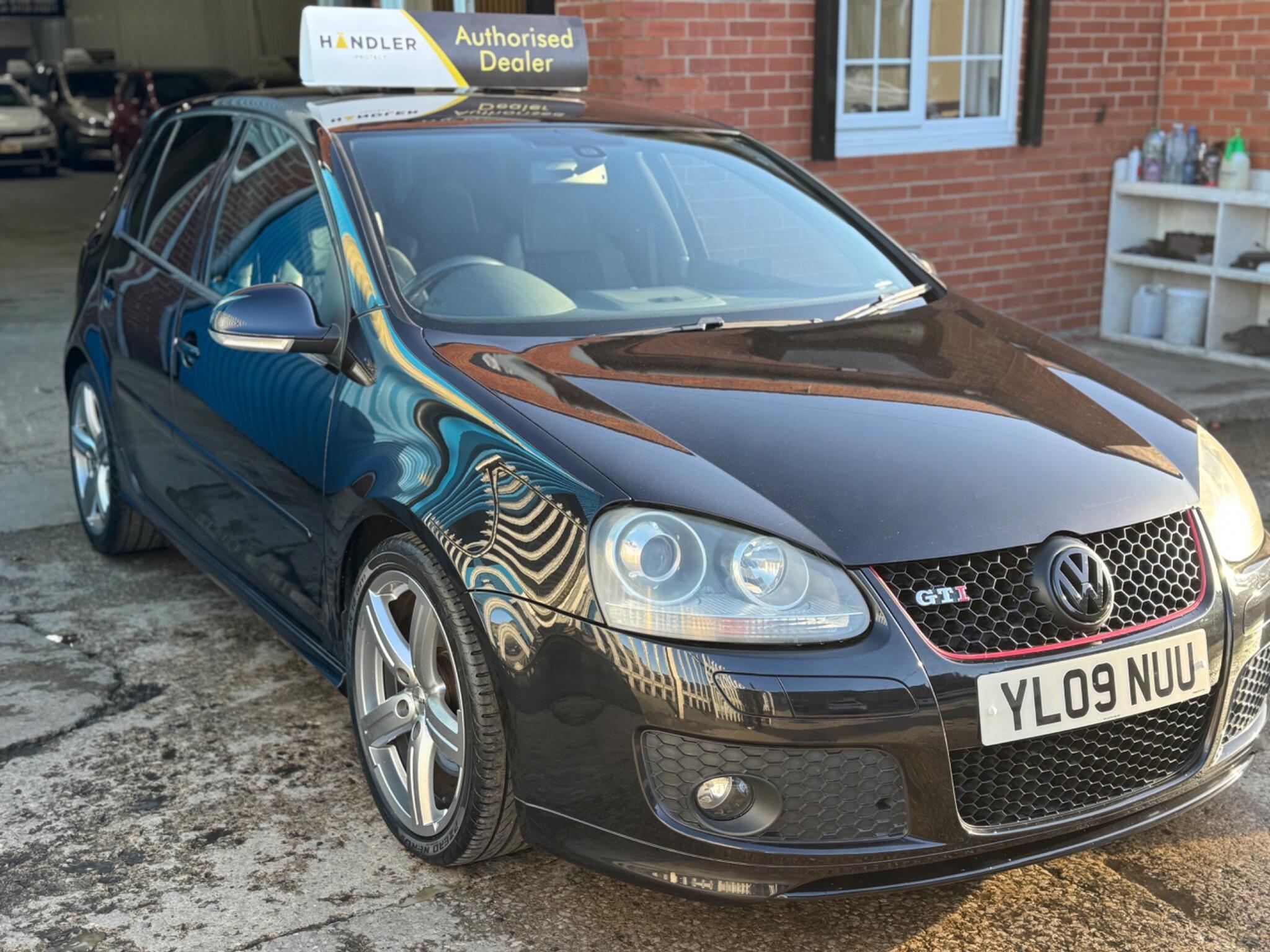 Volkswagen Golf - Image 4